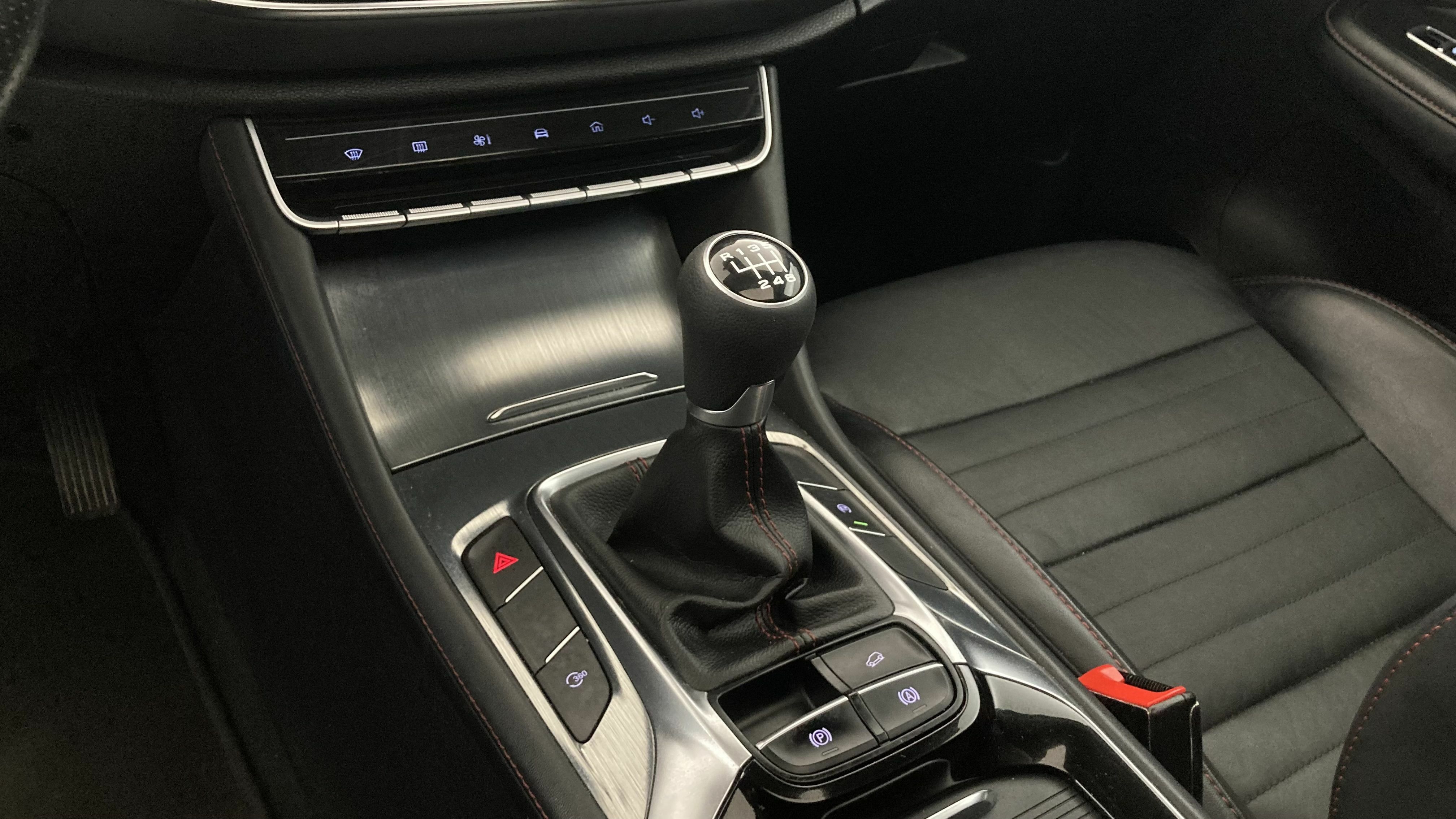 mg hs luxury 1.5 T-GDI 162 2023 black 20