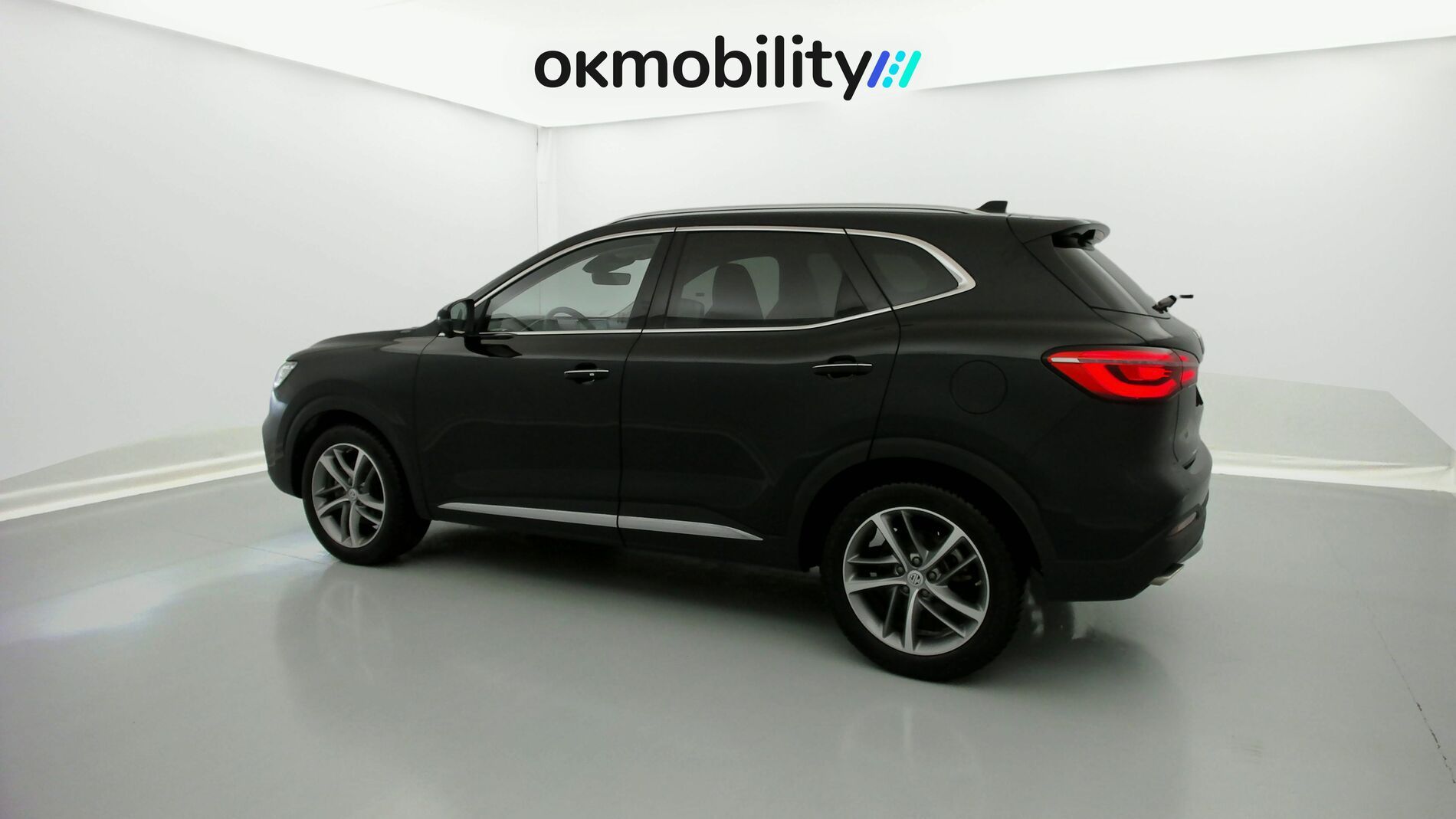 mg hs luxury 1.5 T-GDI 162 2023 black 8