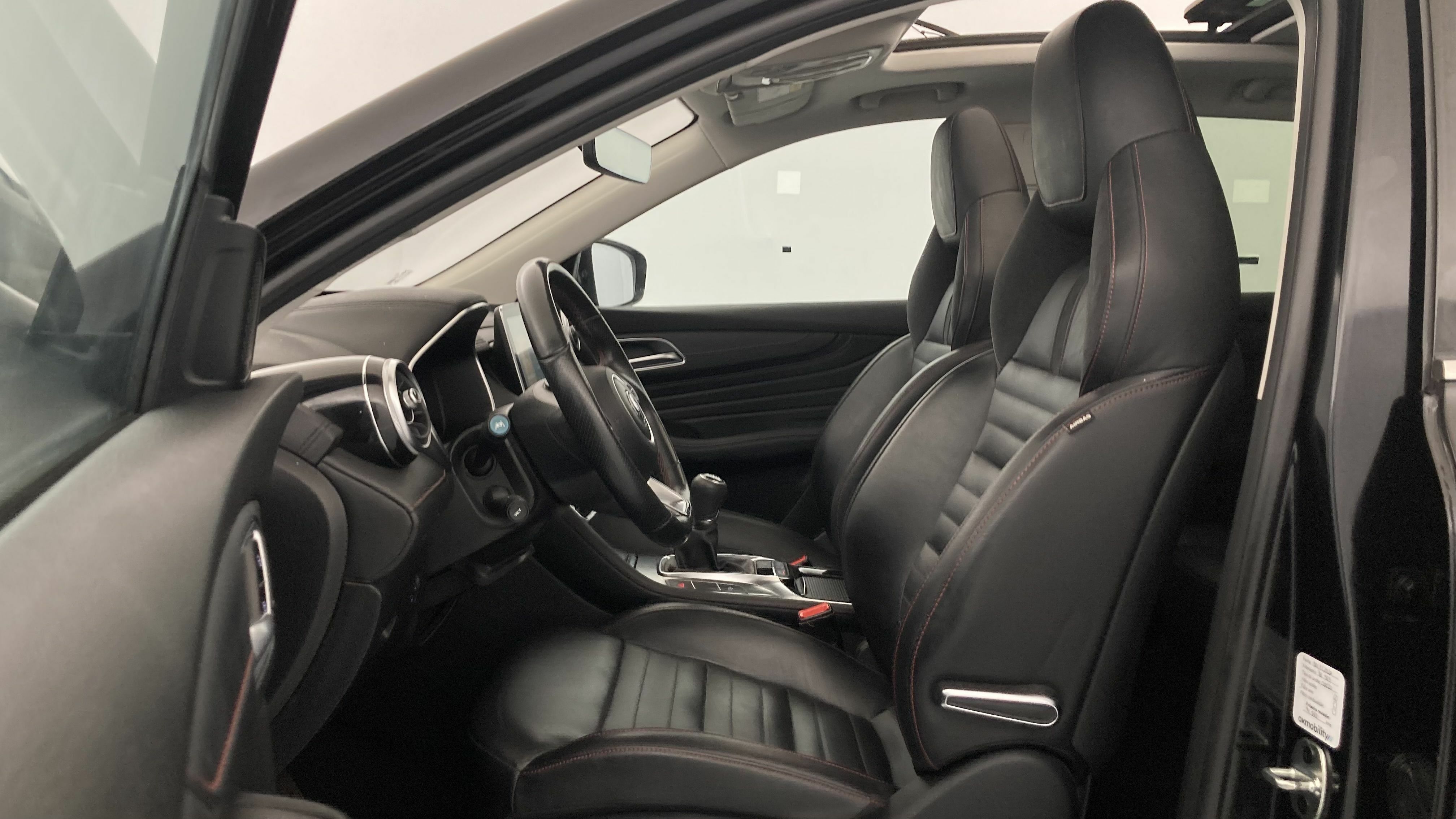 mg hs luxury 1.5 T-GDI 162 2023 black 14