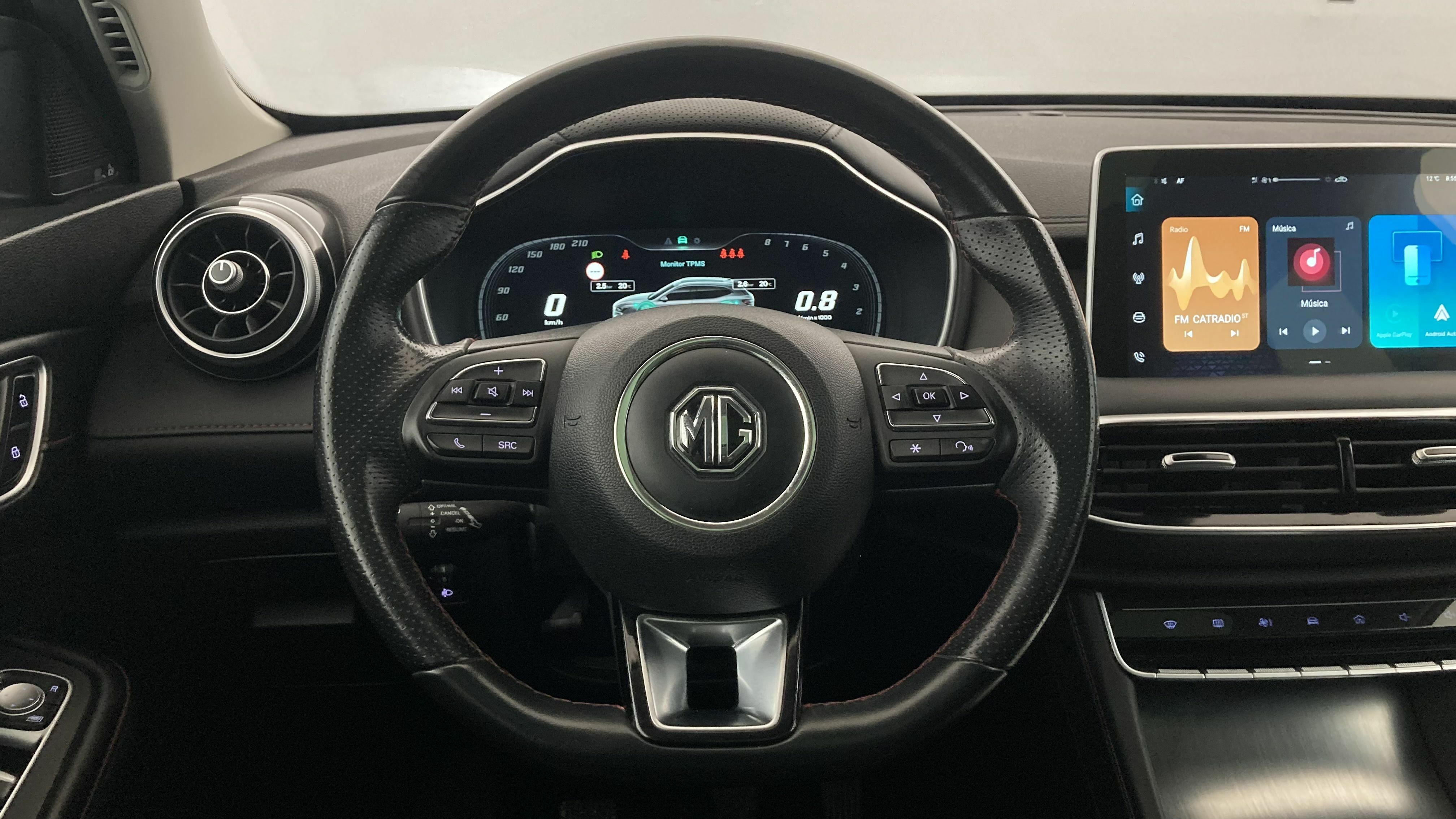 mg hs luxury 1.5 T-GDI 162 2023 black 17