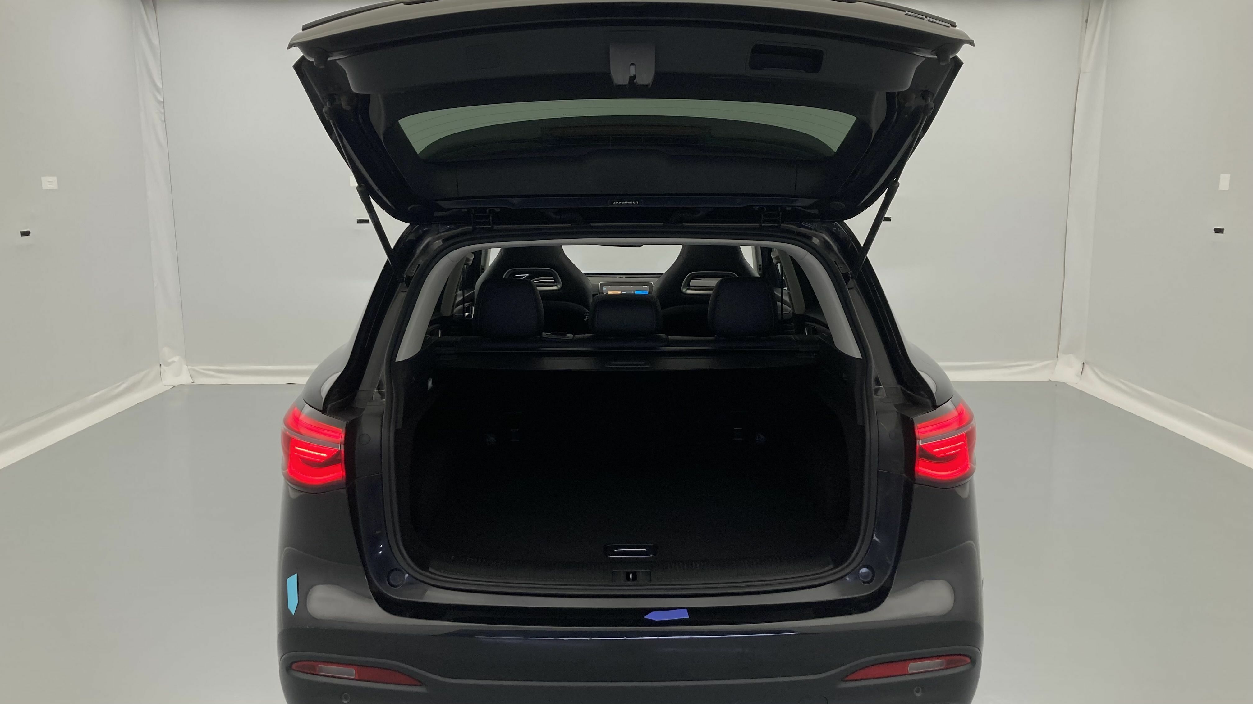 mg hs luxury 1.5 T-GDI 162 2023 black 24