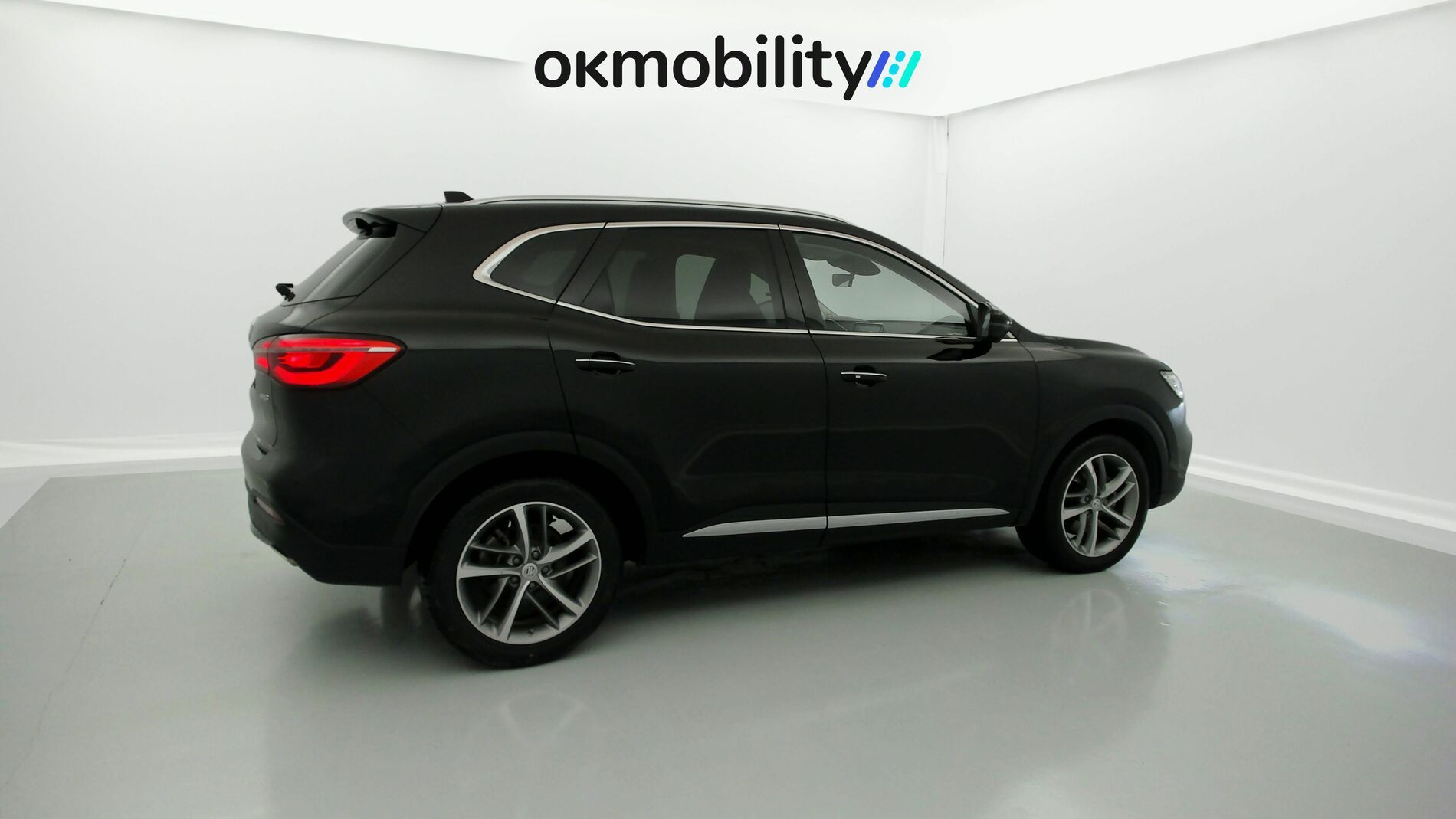 mg hs luxury 1.5 T-GDI 162 2023 black 12