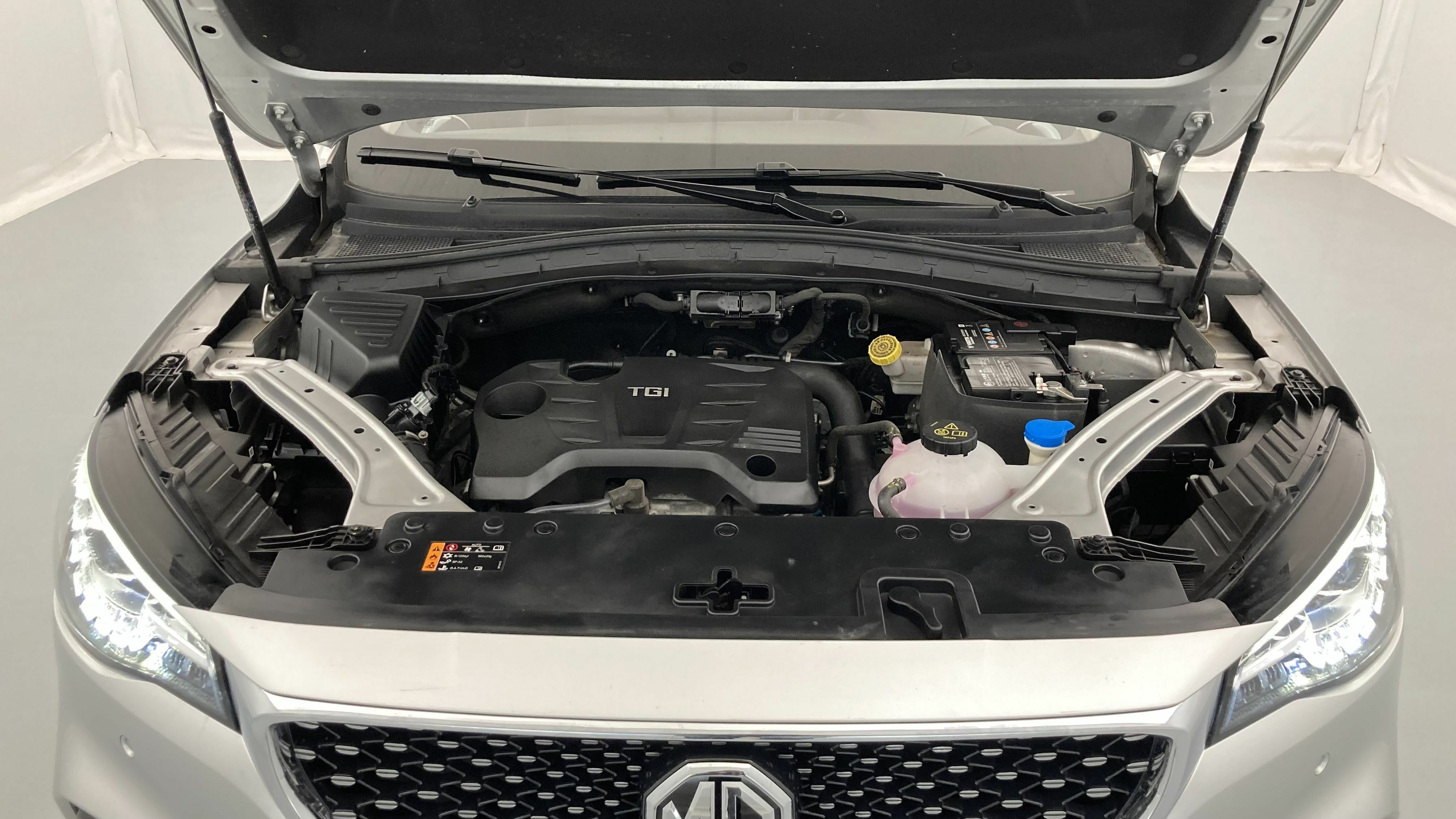 mg hs luxury 1.5 T-GDI 162 2023 silver 24