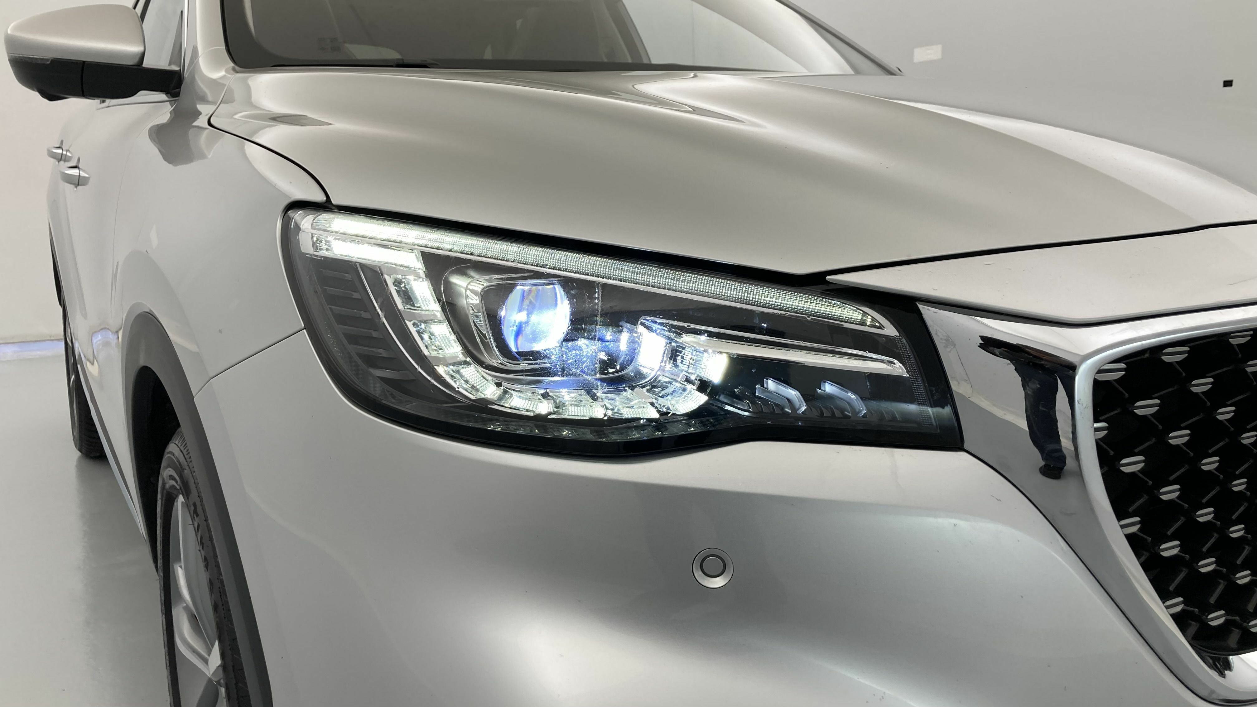 mg hs luxury 1.5 T-GDI 162 2023 silver 28