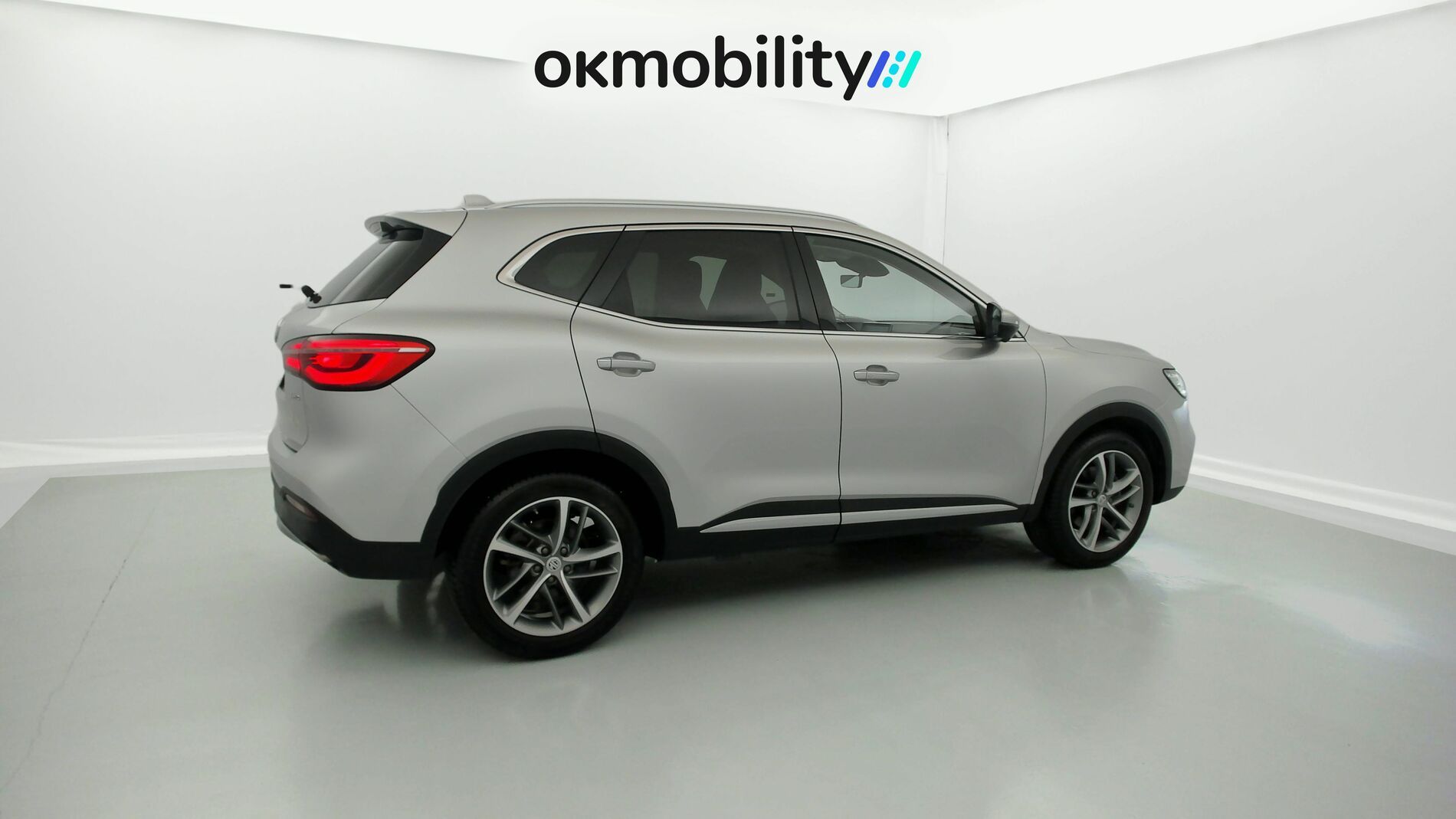 mg hs luxury 1.5 T-GDI 162 2023 silver 11