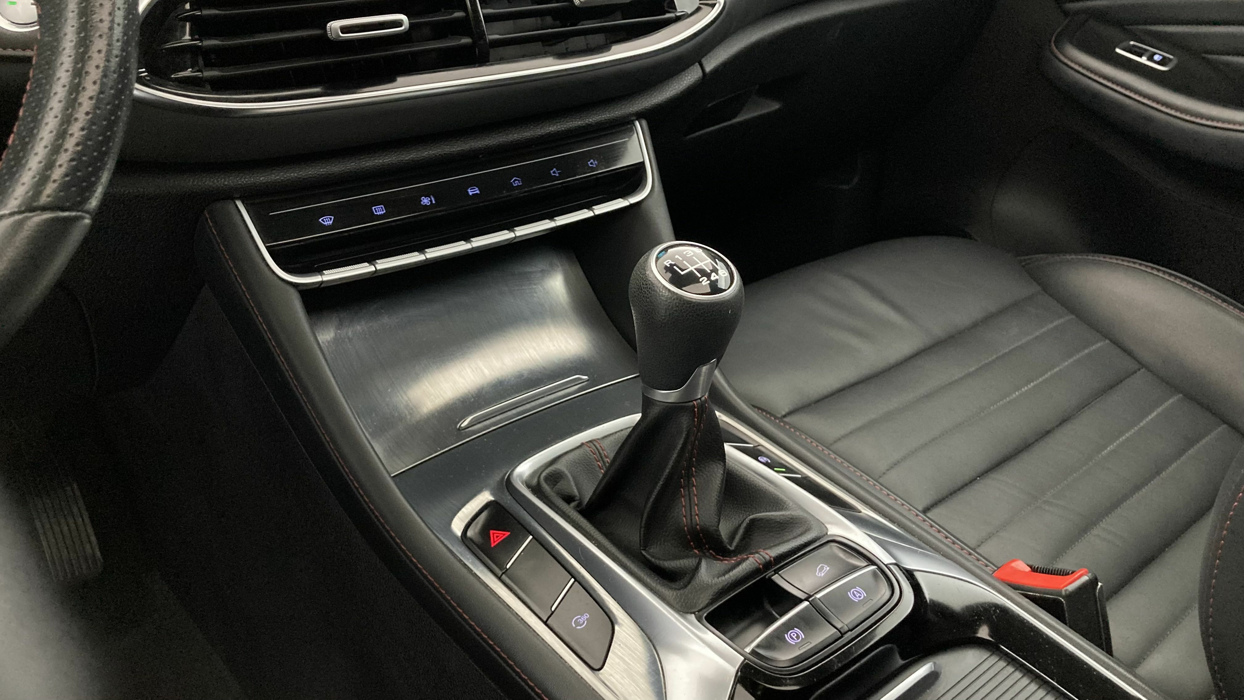 mg hs luxury 1.5 T-GDI 162 2023 black 20