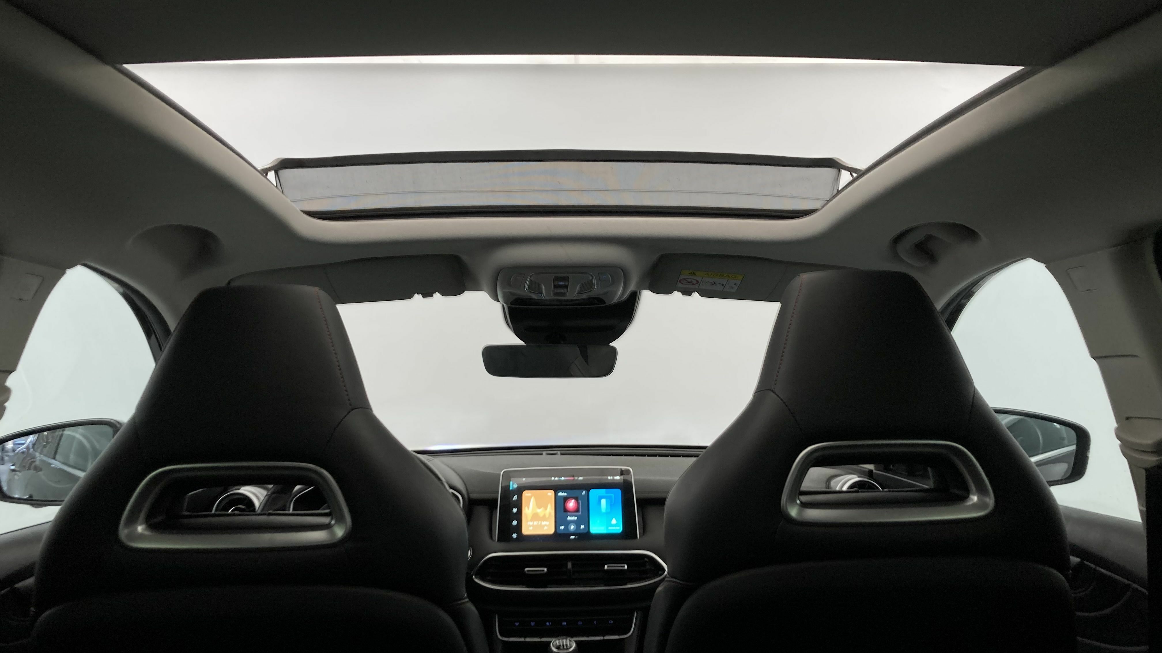 mg hs luxury 1.5 T-GDI 162 2023 black 39