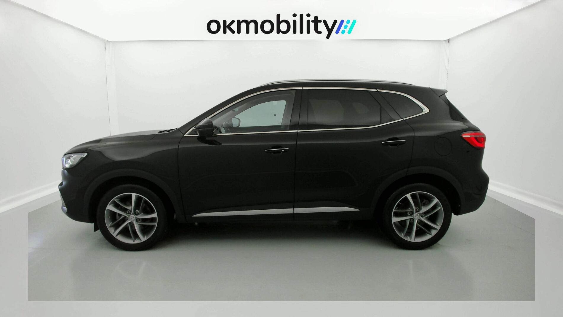 mg hs luxury 1.5 T-GDI 162 2023 black 7