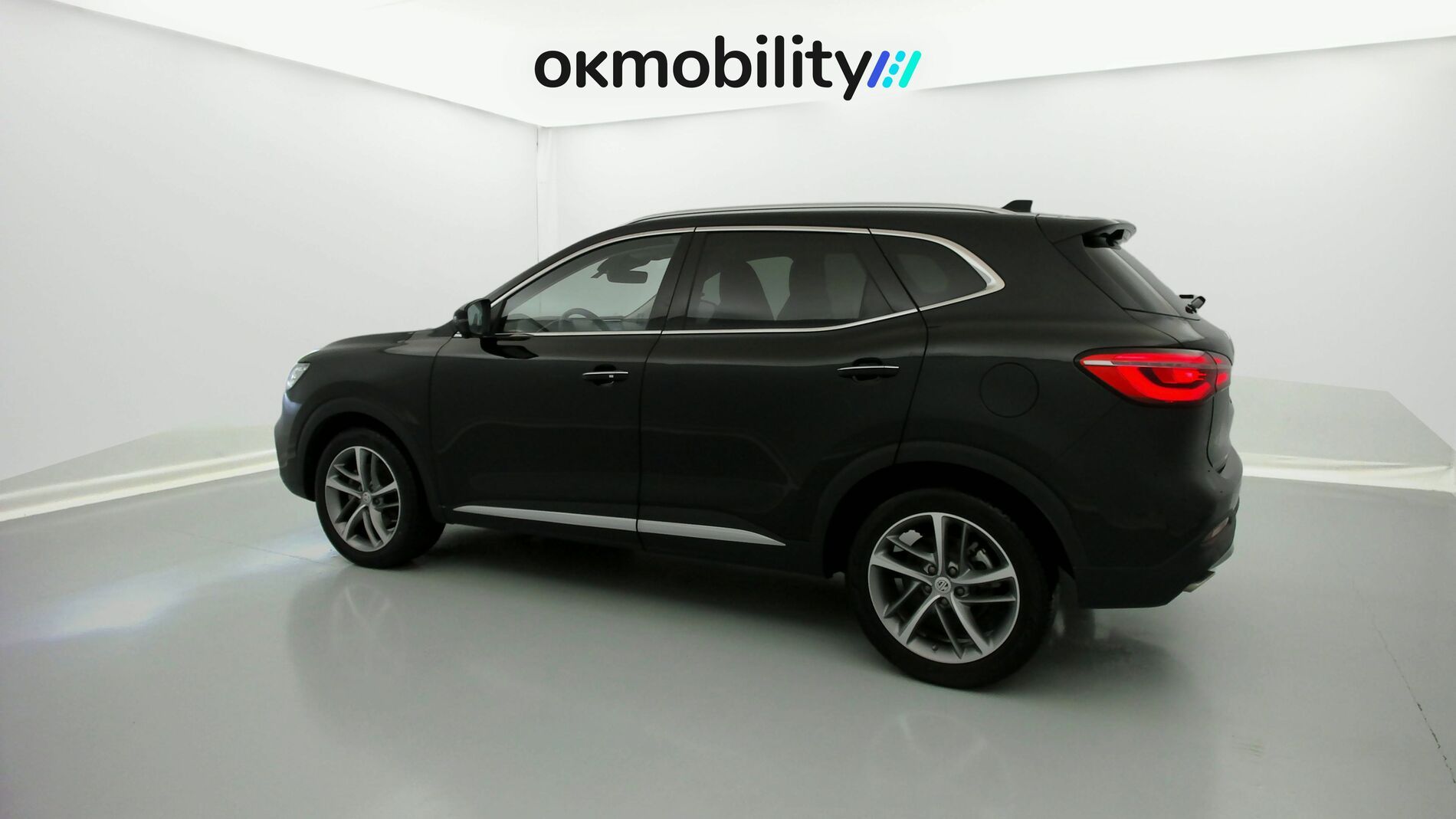 mg hs luxury 1.5 T-GDI 162 2023 black 8