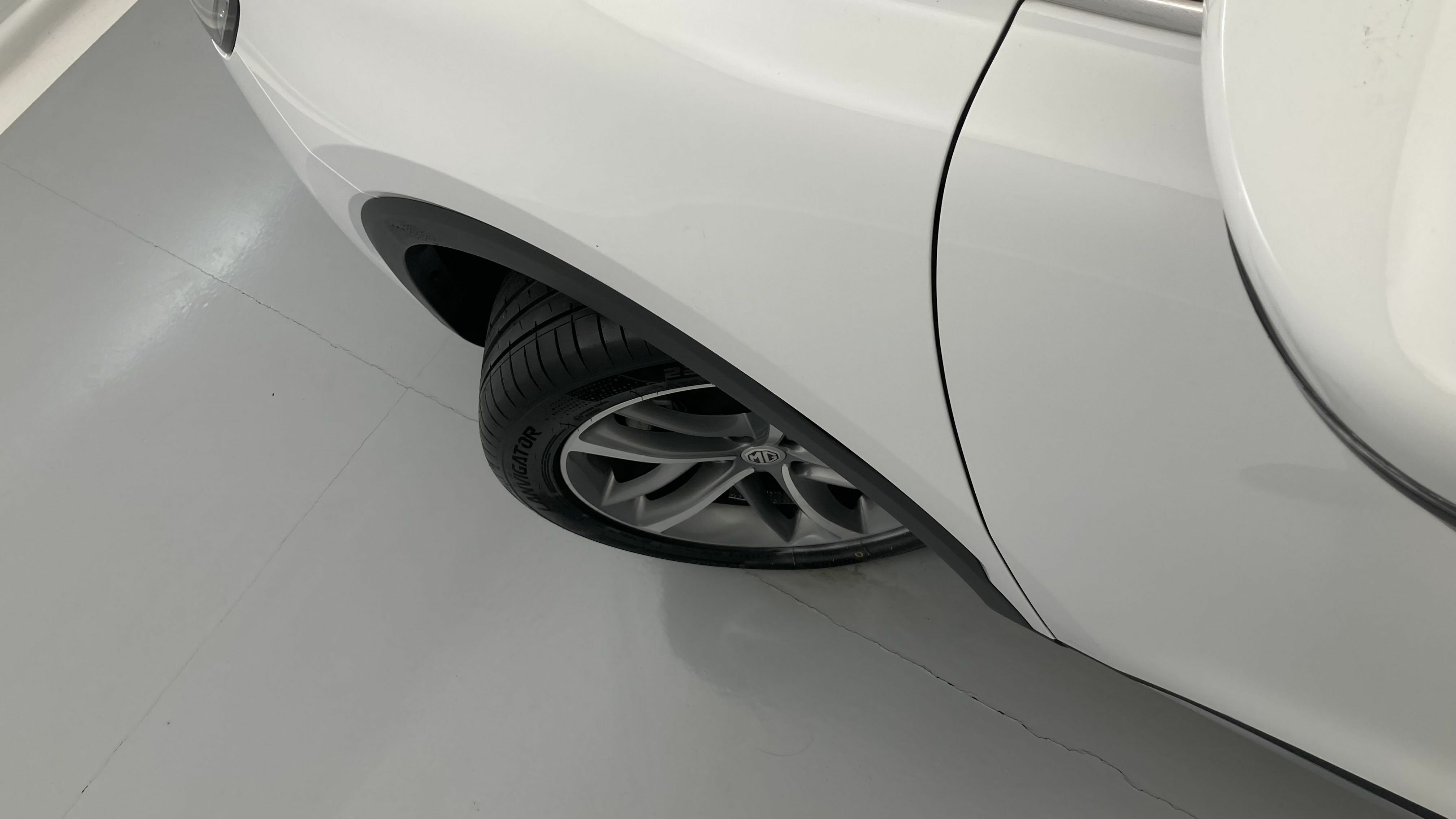 mg hs luxury 1.5 T-GDI 162 2023 white 28