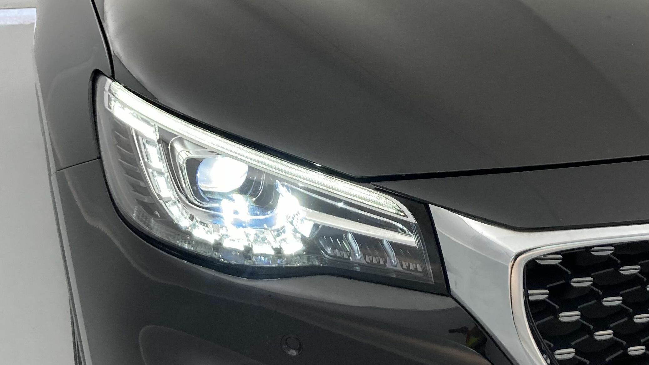mg hs luxury 1.5 T-GDI 162 2023 pebble black 29