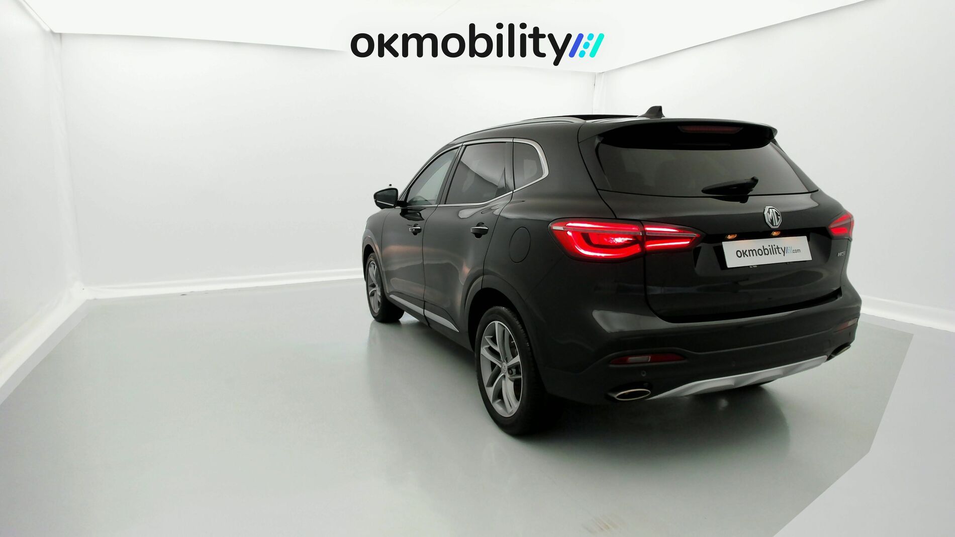 mg hs luxury 1.5 T-GDI 162 2023 pebble black 9