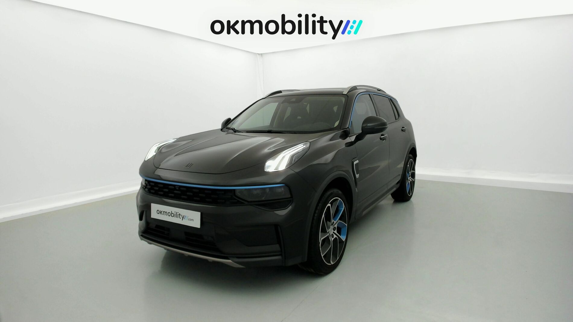 lynk&co 1 nv 1.5 PHEV 261 2022 black 1