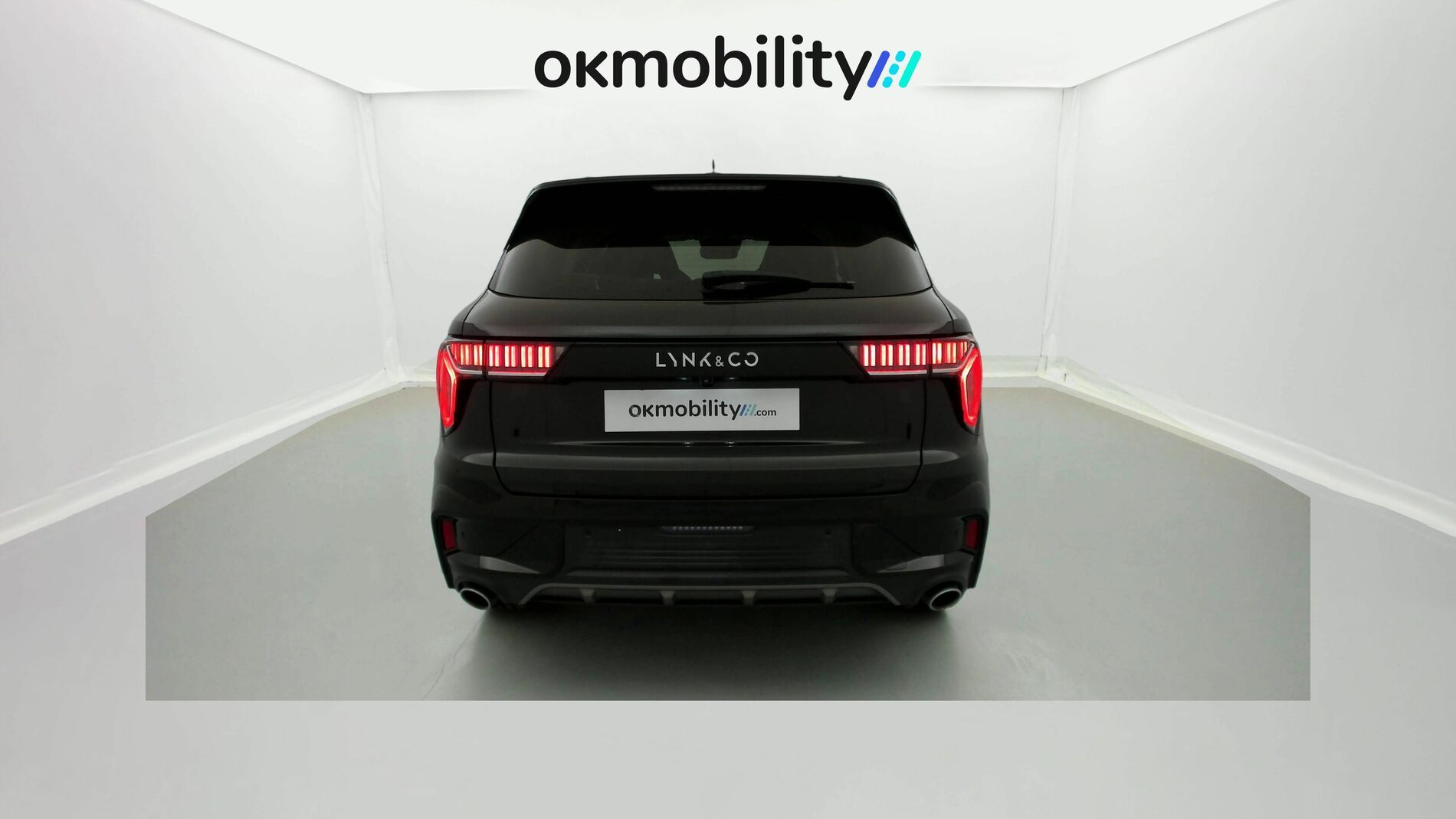 lynk&co 1 nv 1.5 PHEV 261 2022 black 10