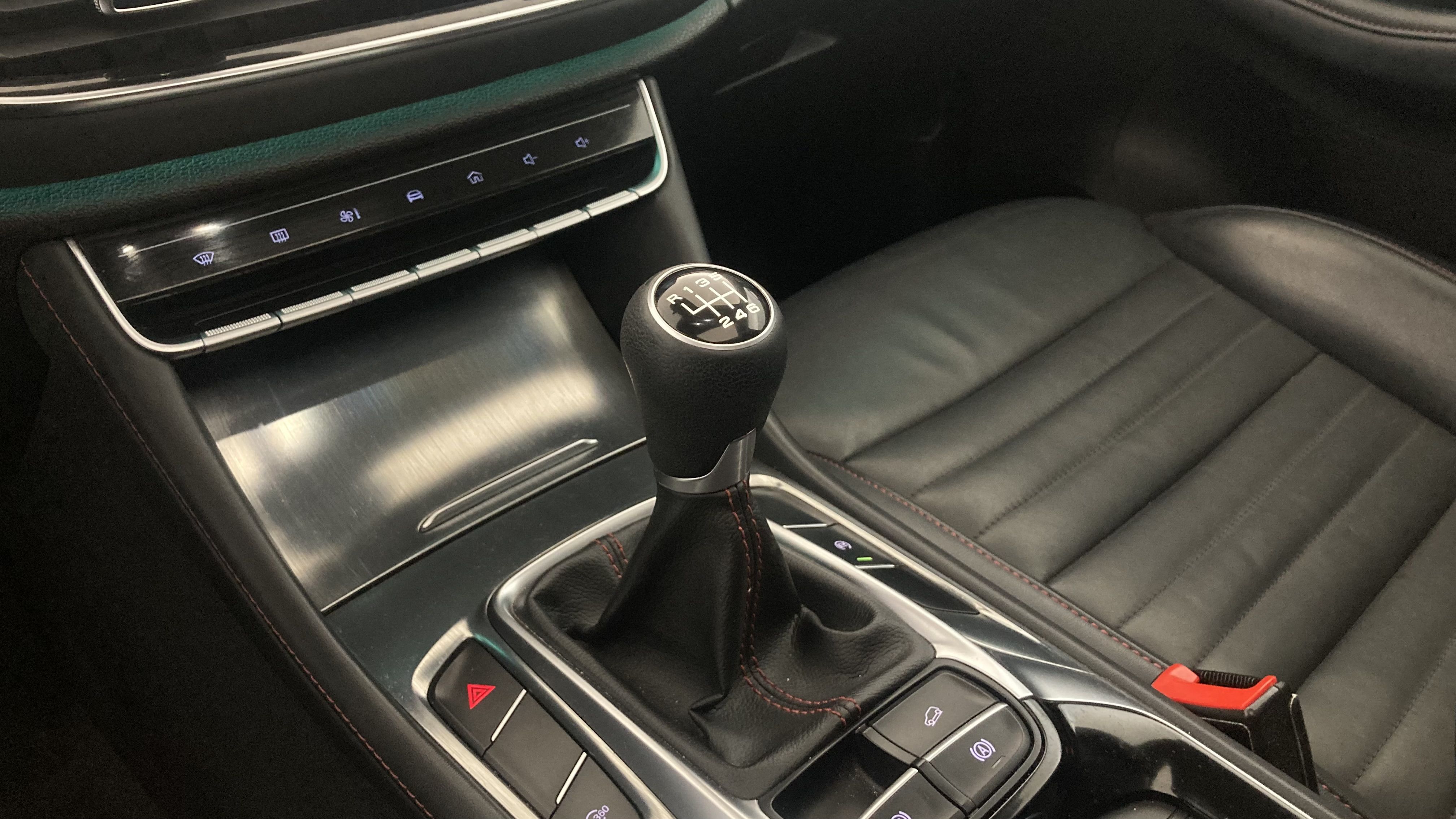 mg hs luxury 1.5 T-GDI 162 2023 white 12