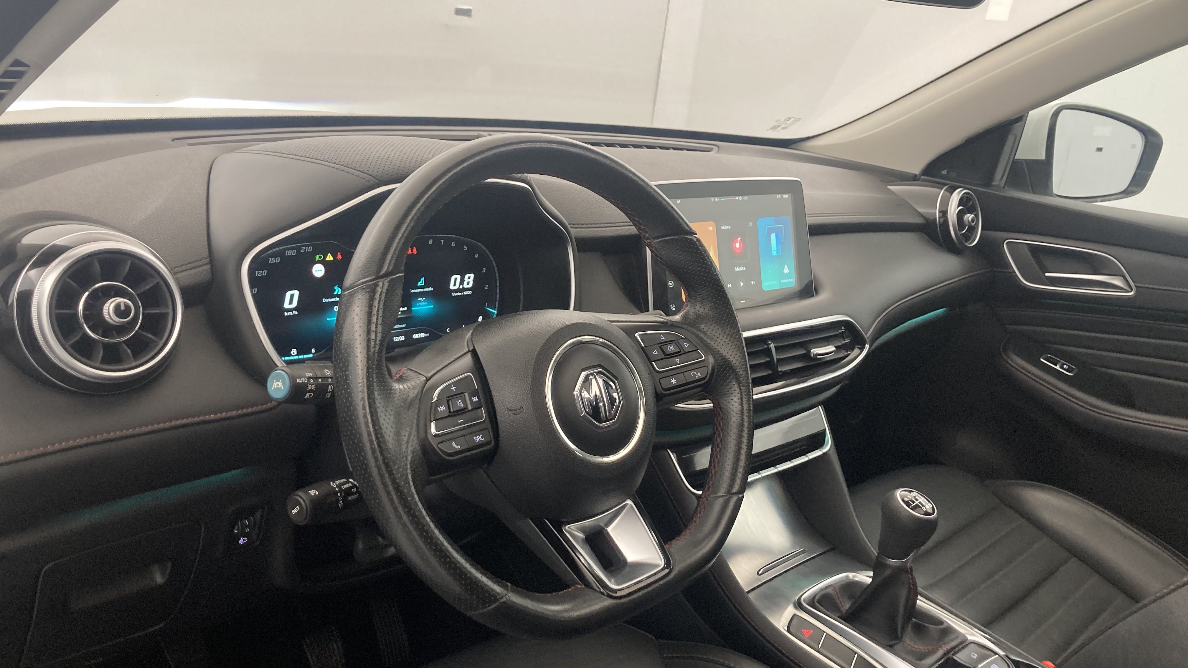 mg hs luxury 1.5 T-GDI 162 2023 white 18