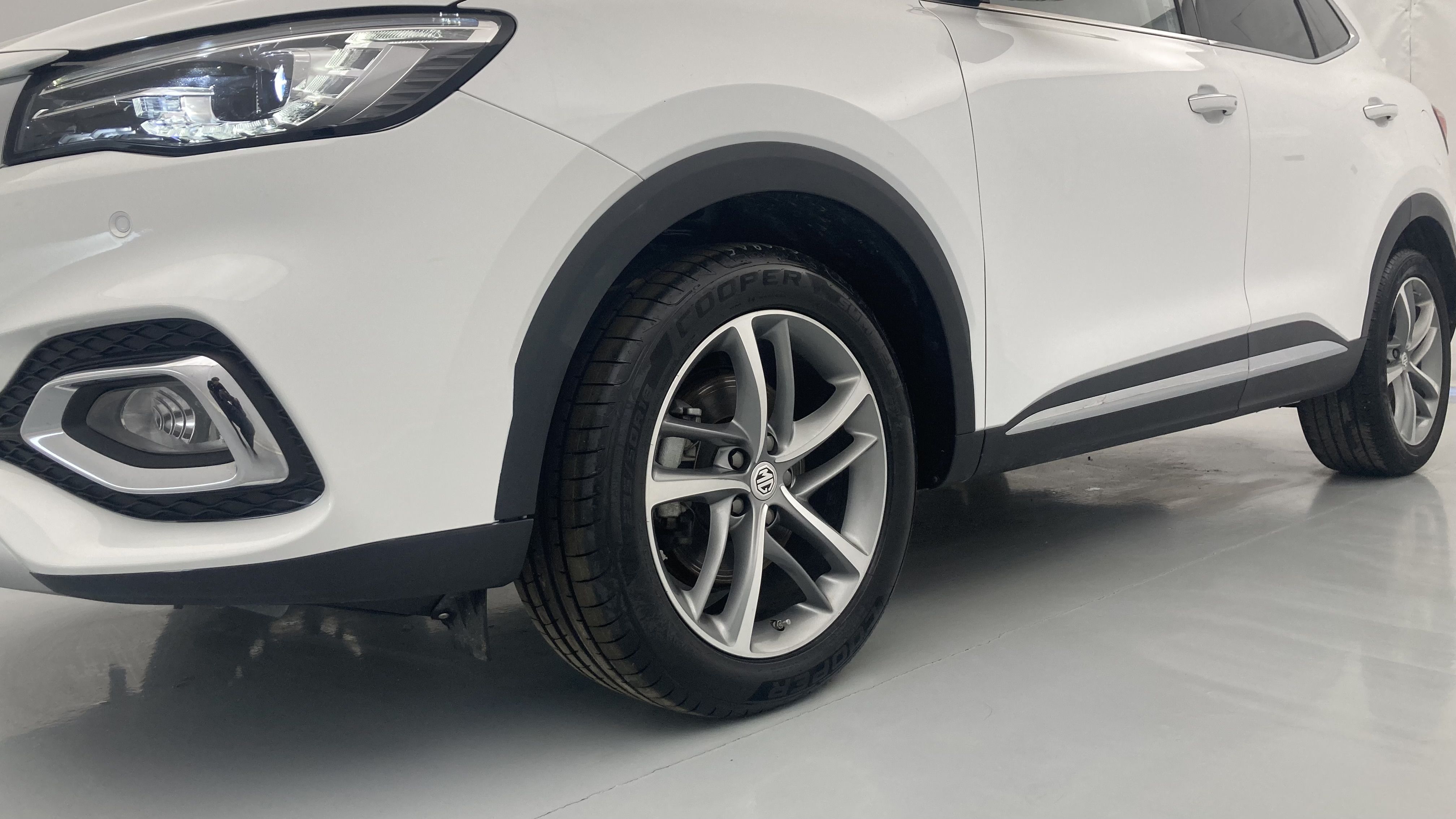 mg hs luxury 1.5 T-GDI 162 2023 white 38