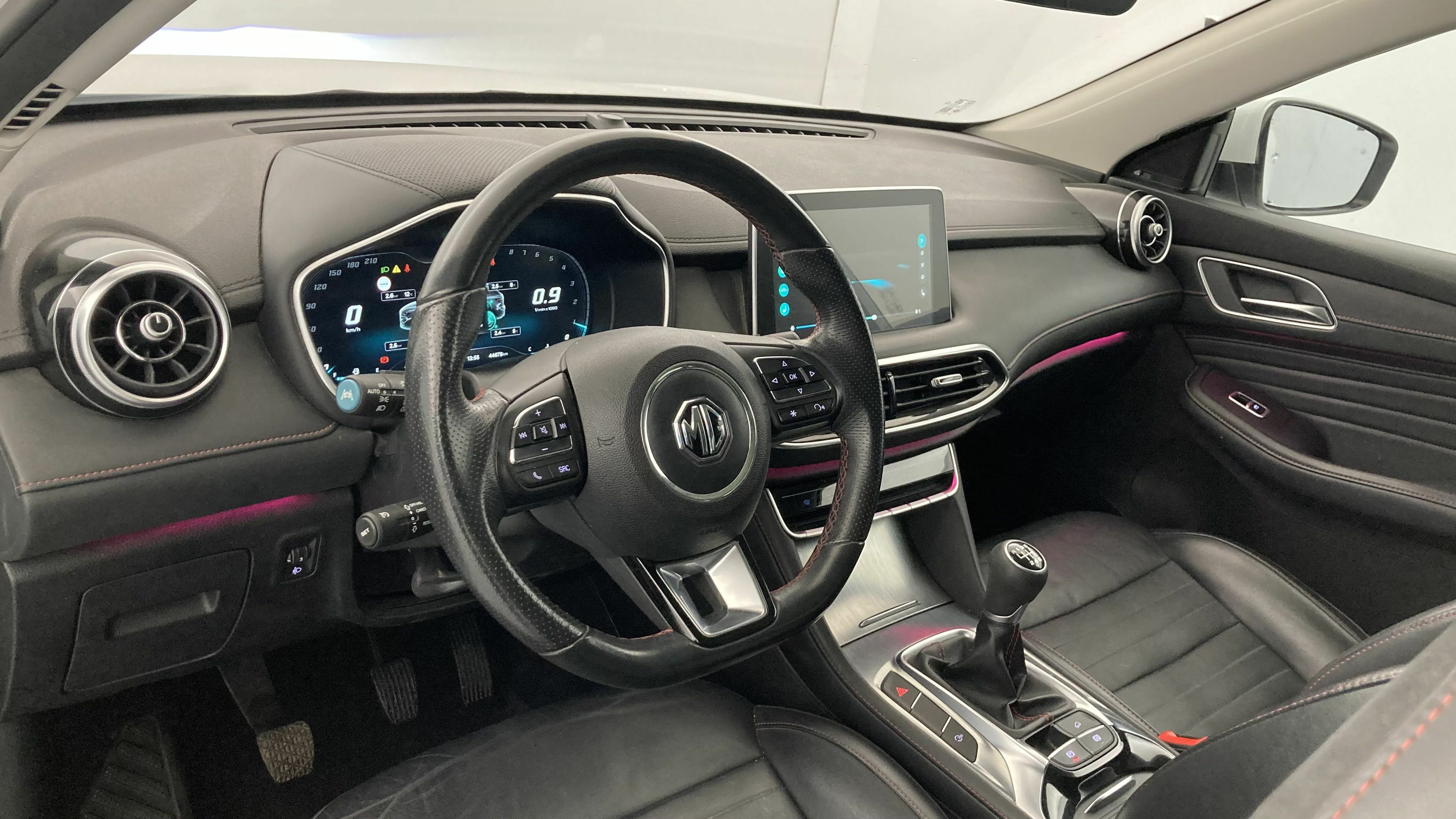 mg hs luxury 1.5 T-GDI 162 2023 white 14