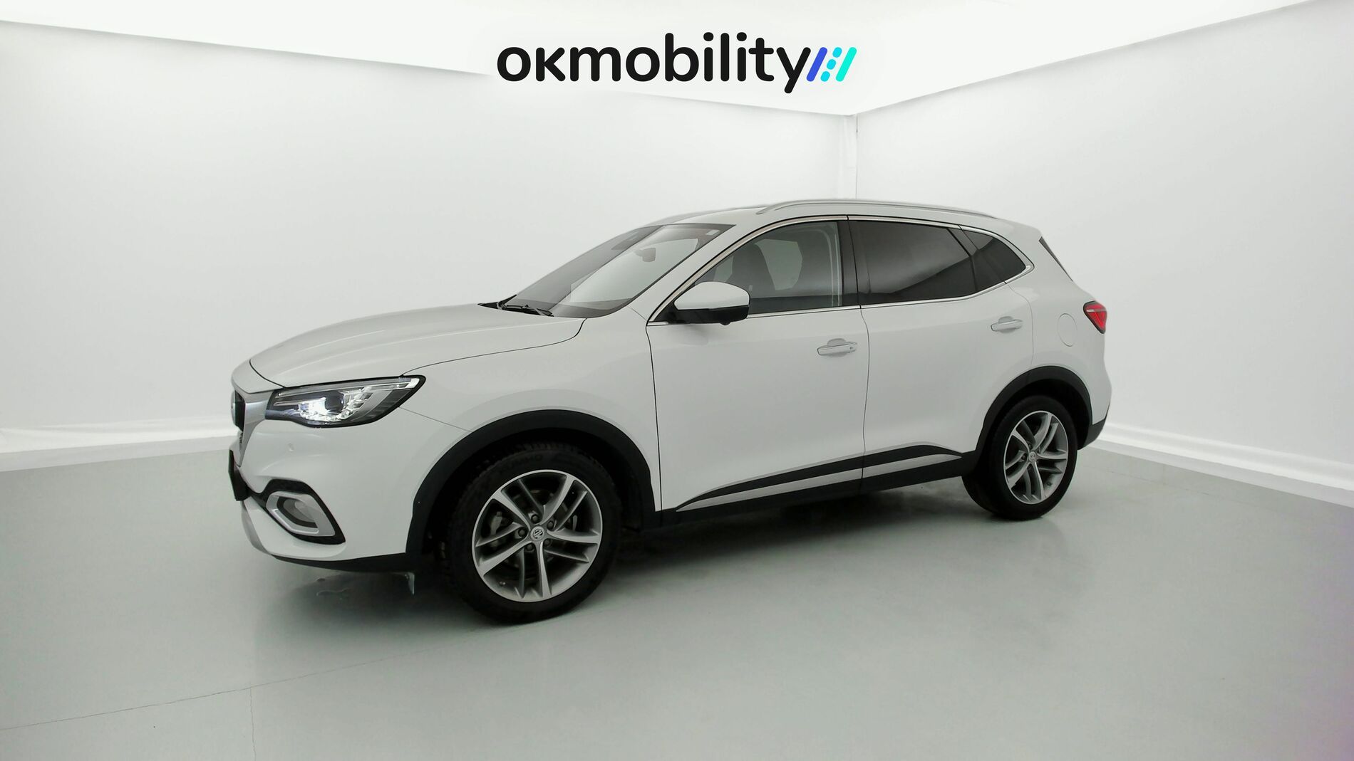 mg hs luxury 1.5 T-GDI 162 2023 white 4