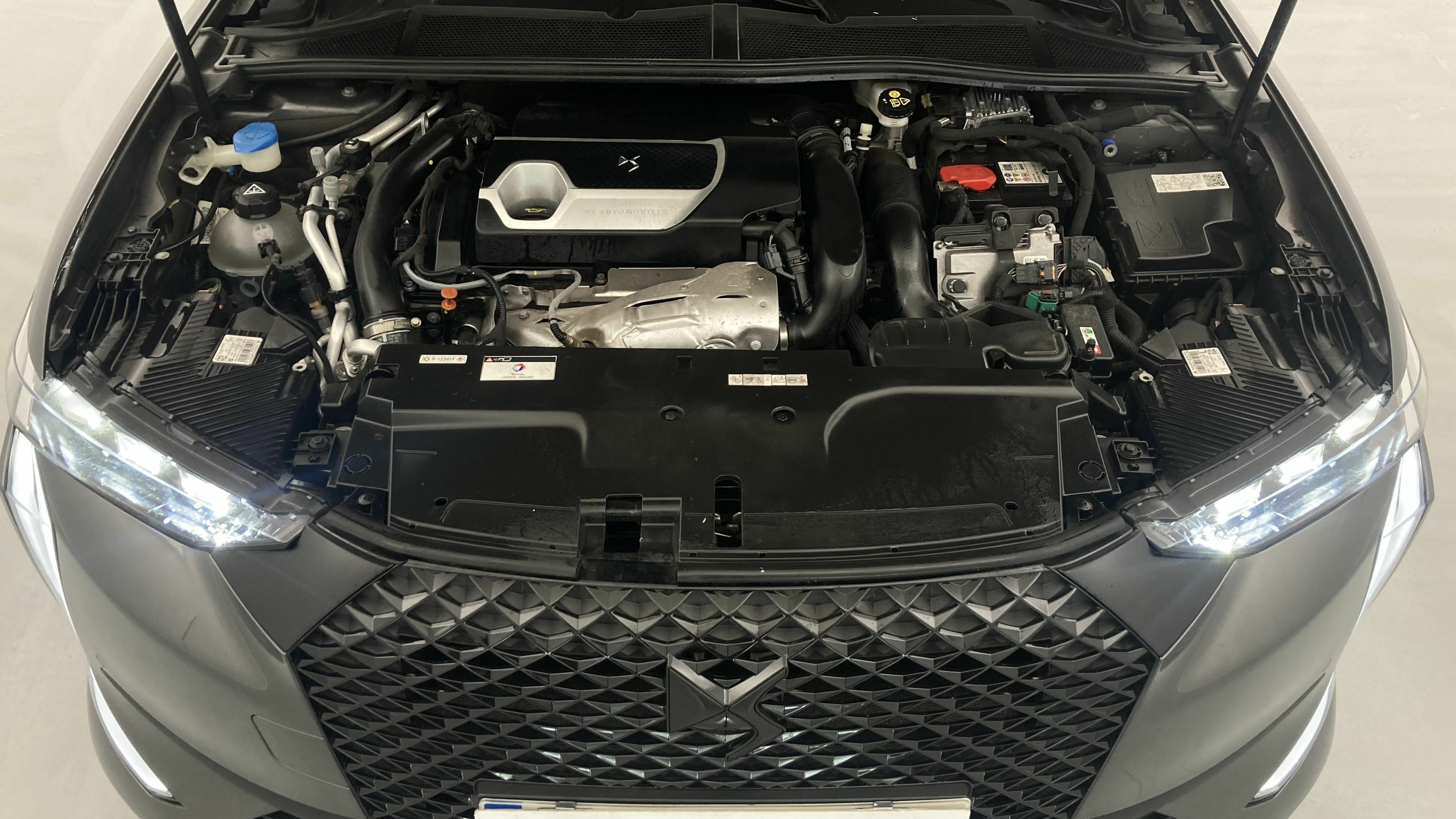 ds ds4 performance line + E-TENSE 225 CA 2023 gris platino 26