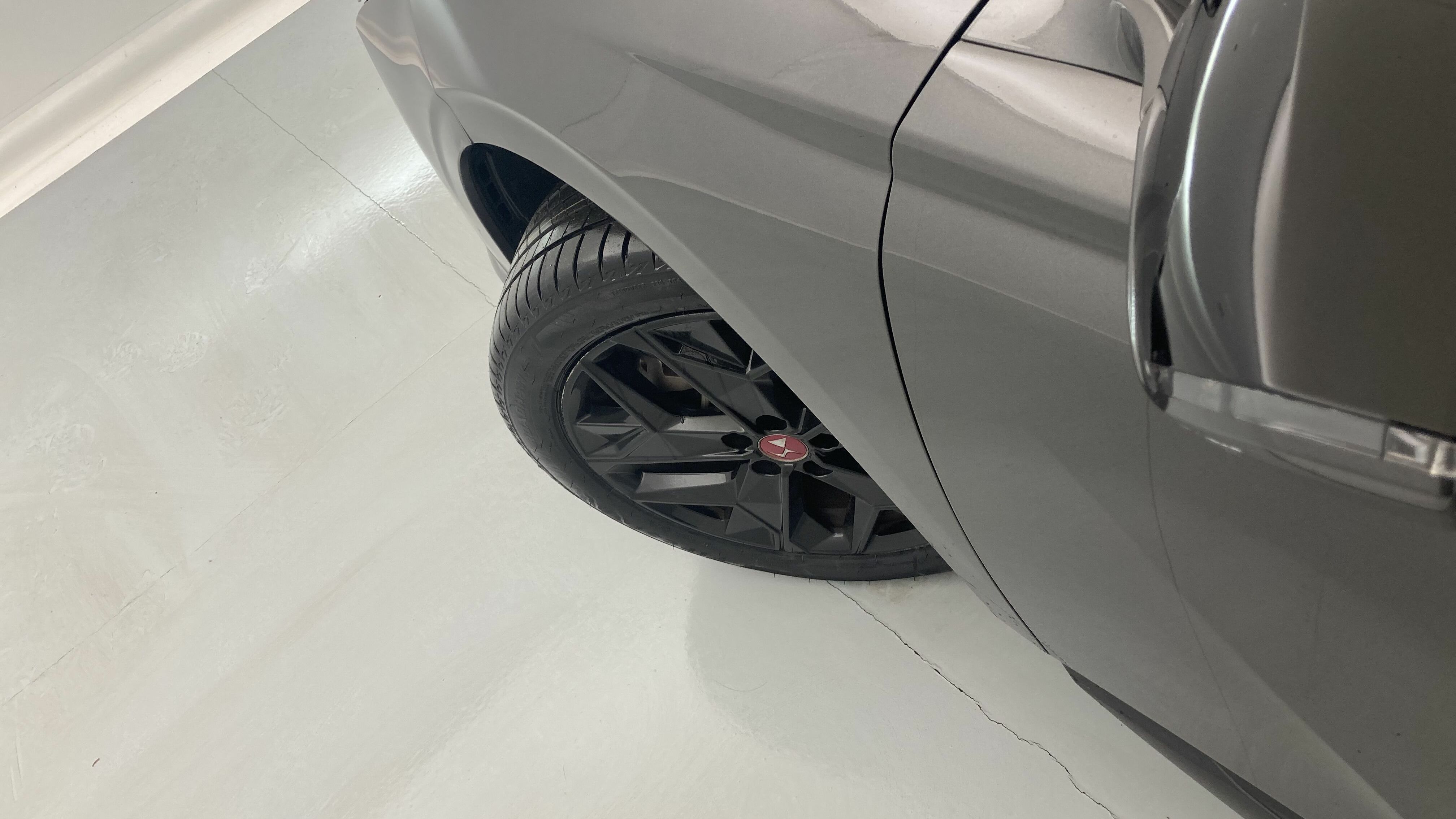 ds ds4 performance line + E-TENSE 225 CA 2023 gris platino 29