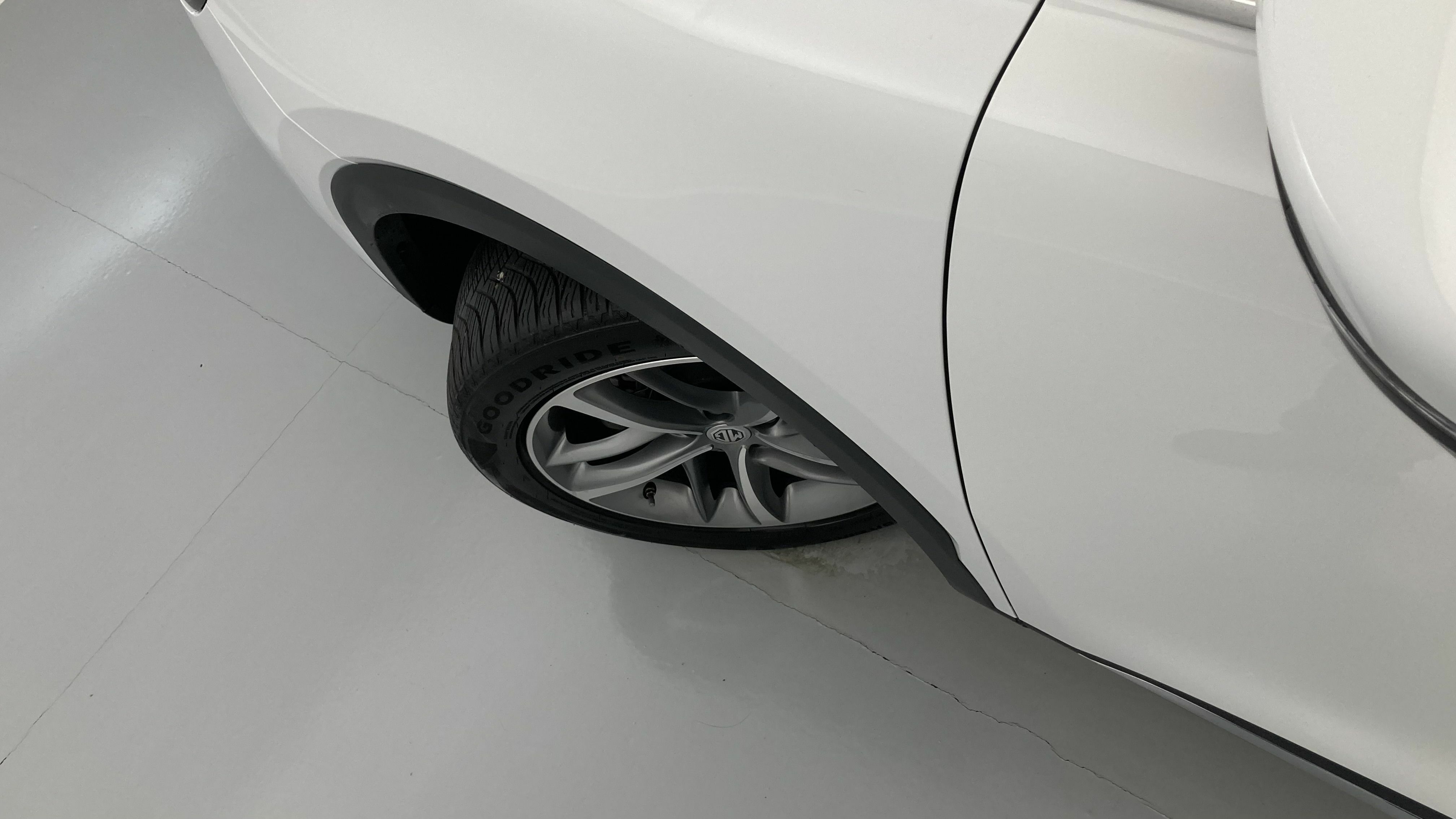 mg hs luxury 1.5 T-GDI 162 2023 dover white 27