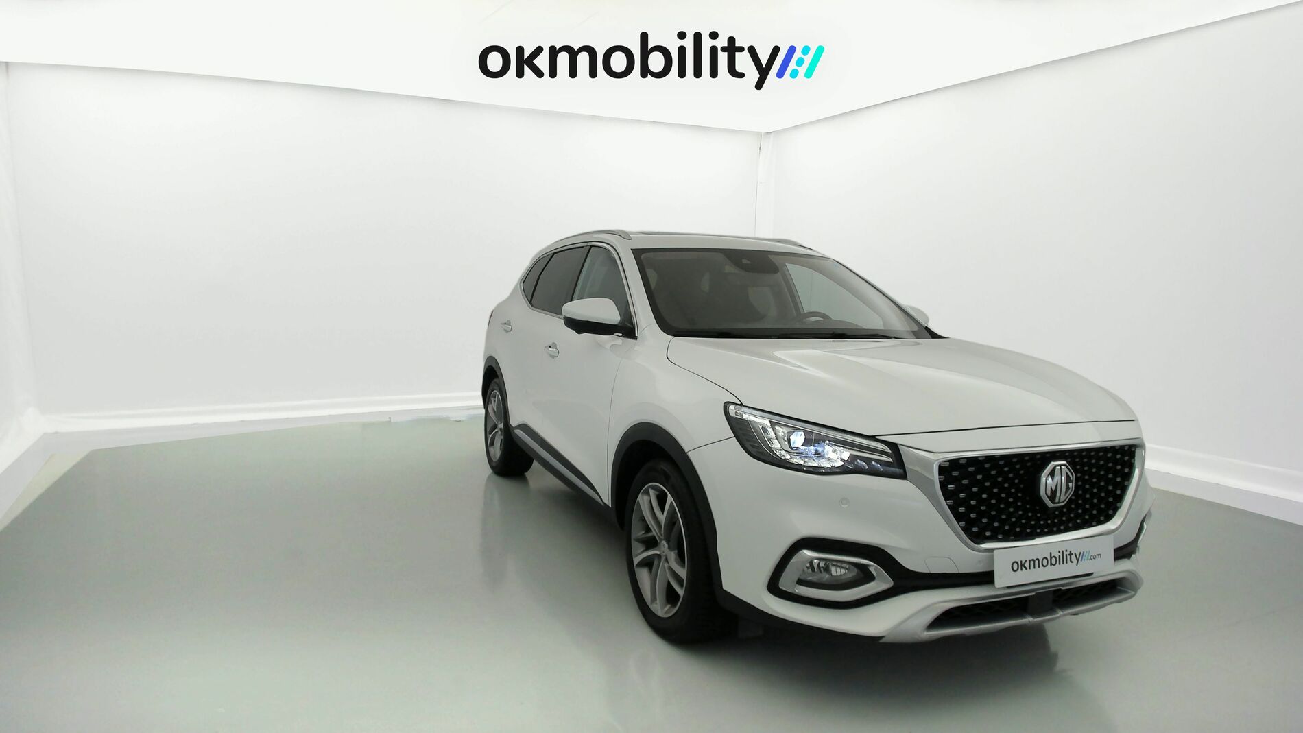 mg hs luxury 1.5 T-GDI 162 2023 dover white 3