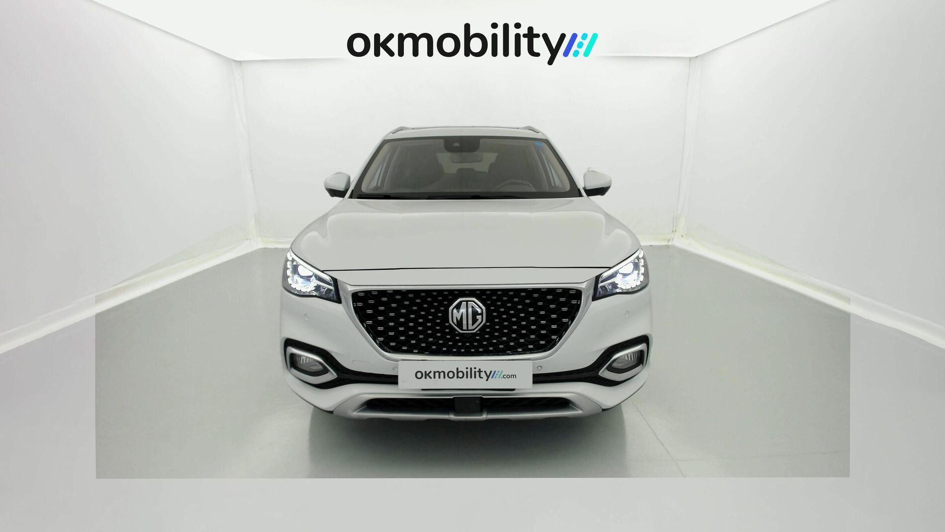mg hs luxury 1.5 T-GDI 162 2023 dover white 4