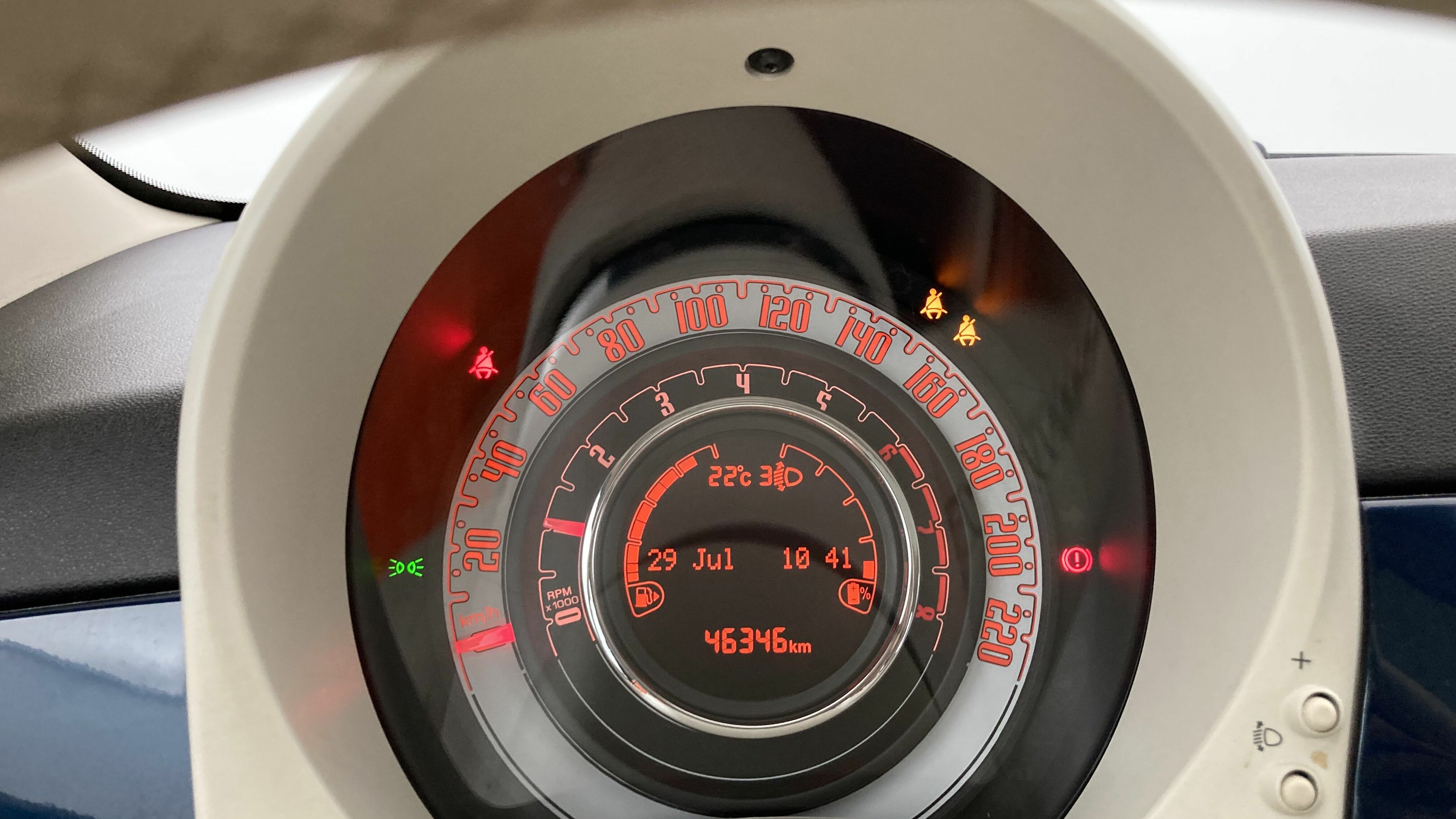 fiat 500 dolcevita 1.0 HYBRID 70 MHEV 2022 gris 19