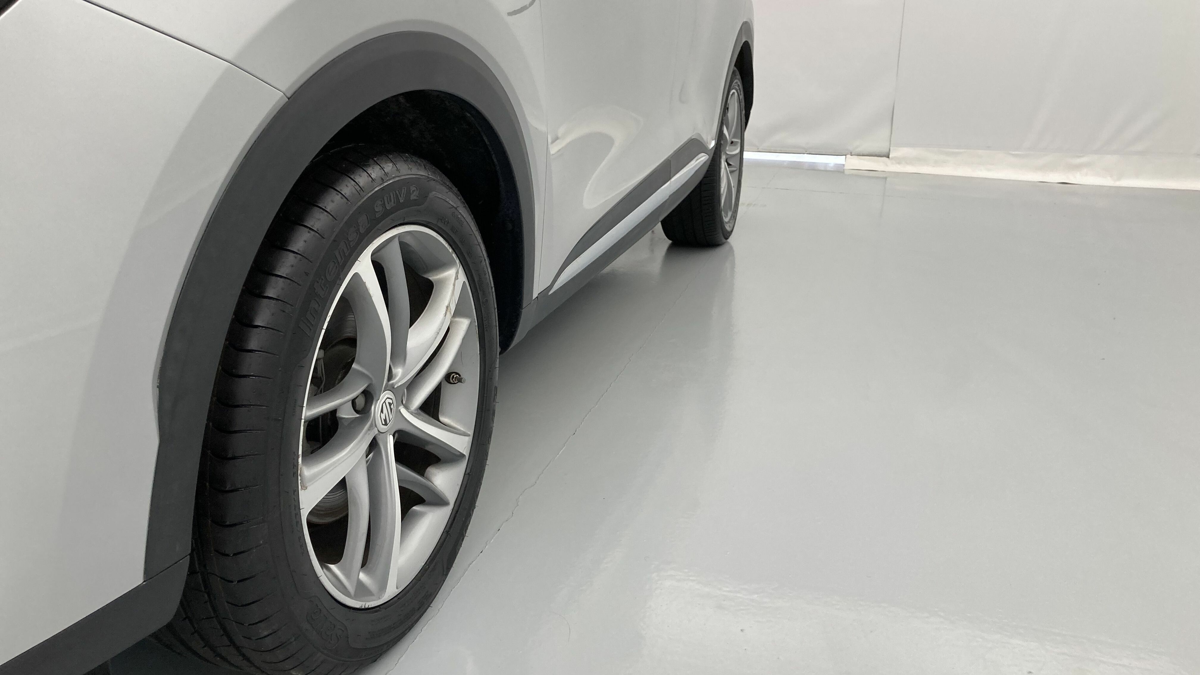 mg ehs phev exclusive 1.5 T-GDI 258 PHEV 2022 medal silver 26