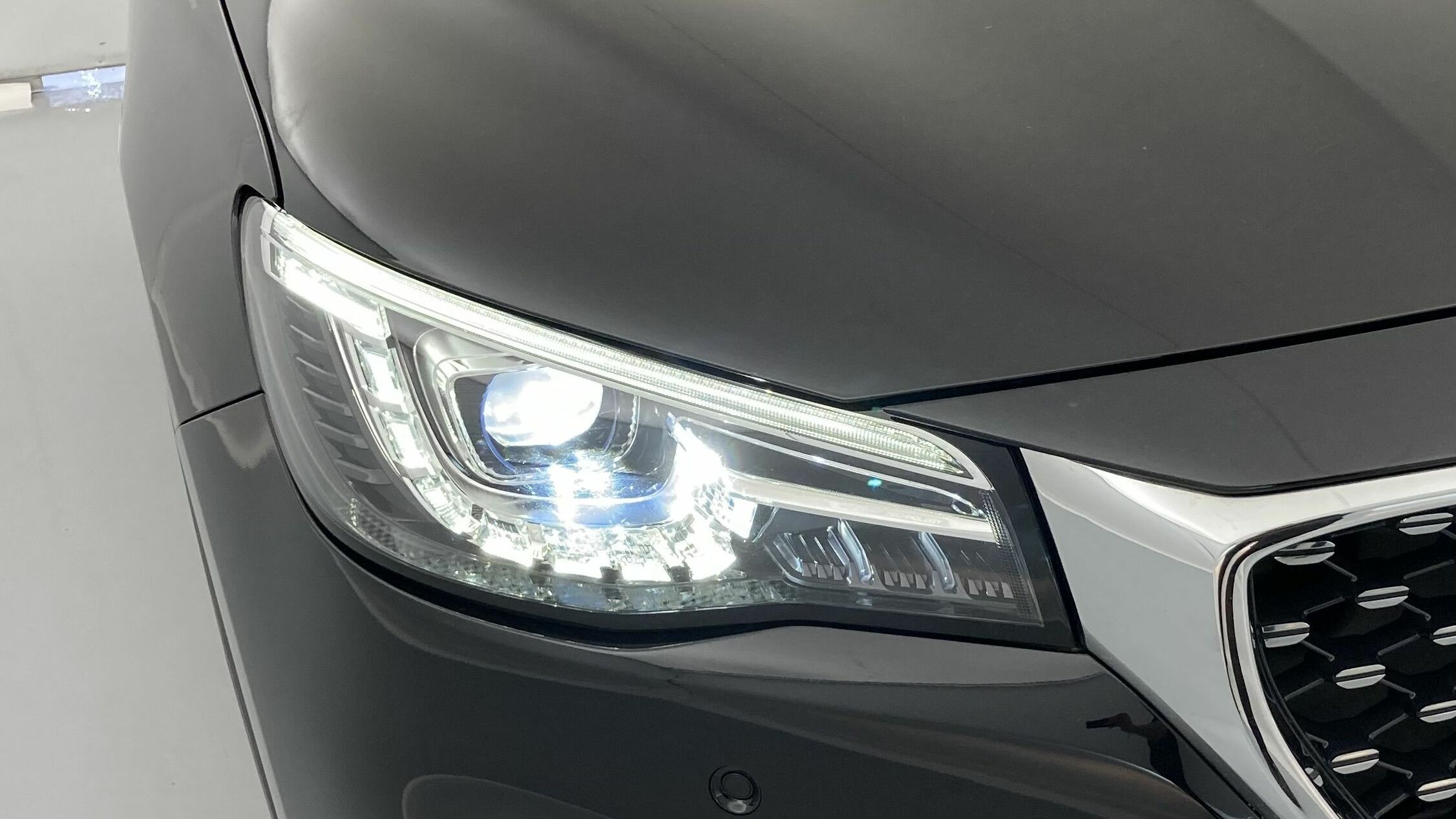 mg ehs phev exclusive 1.5 T-GDI 258 PHEV 2022 pebble black 29