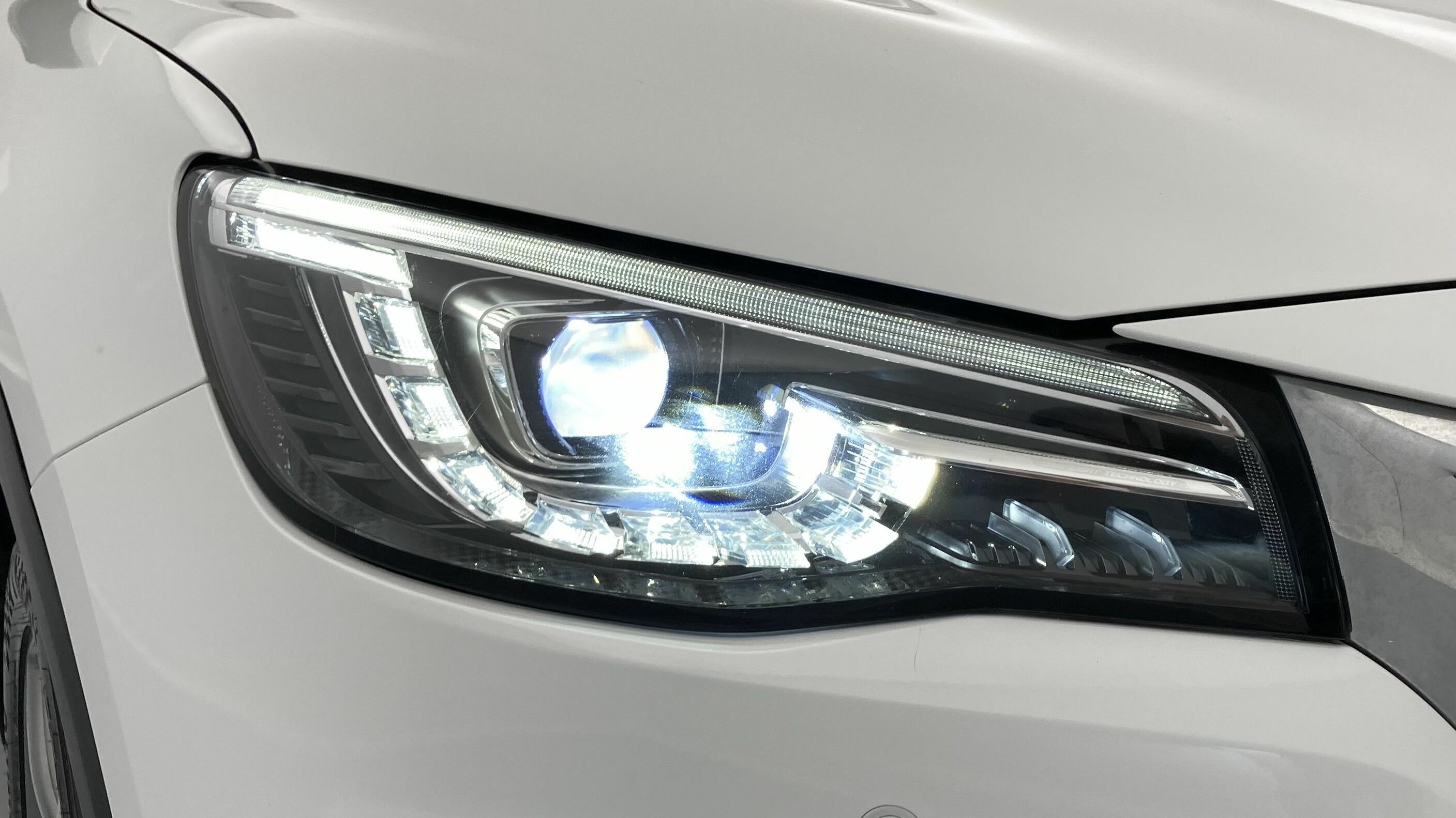mg ehs phev exclusive 1.5 T-GDI 258 PHEV 2022 dover white 30