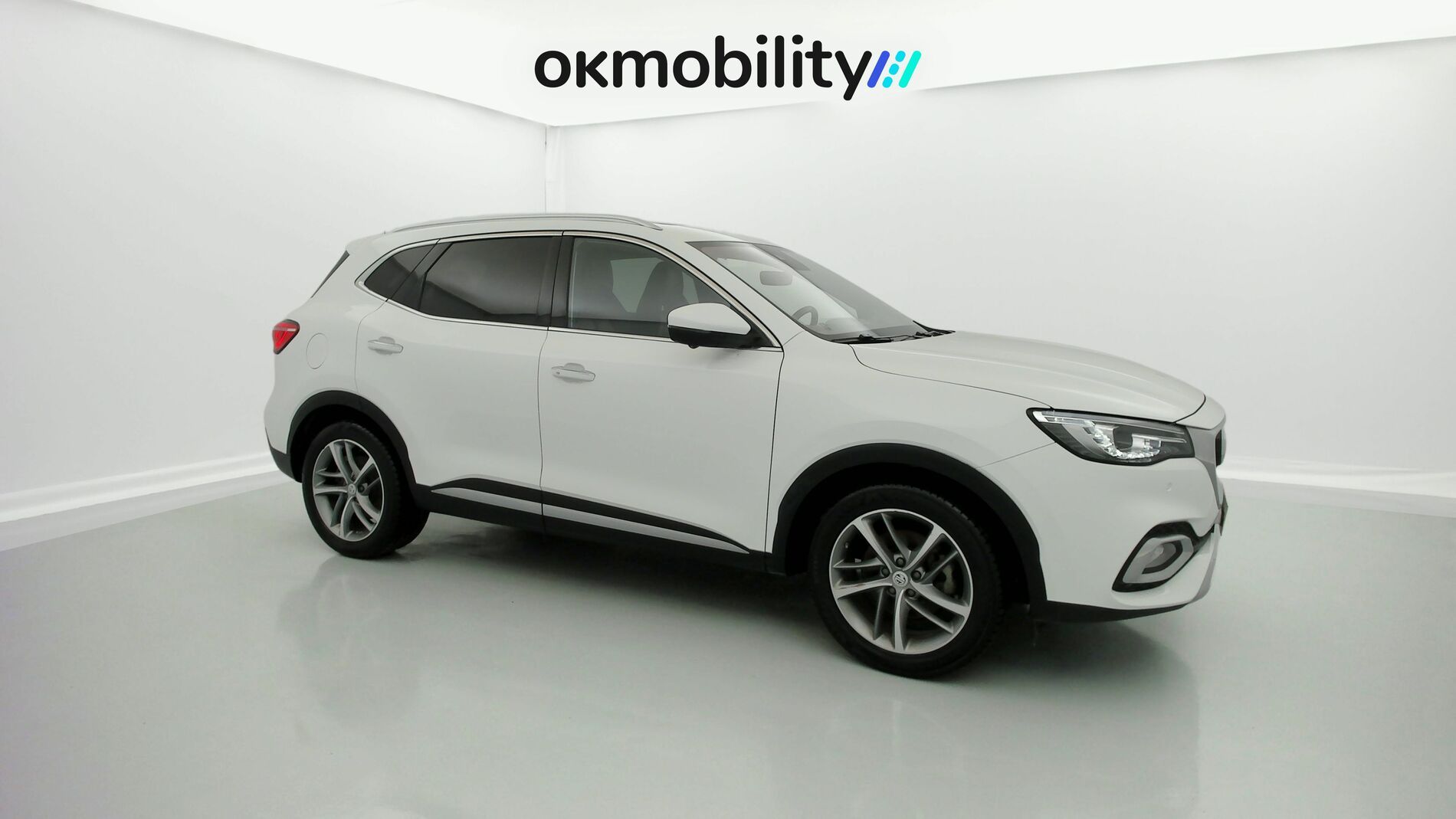 mg ehs phev exclusive 1.5 T-GDI 258 PHEV 2022 dover white 2