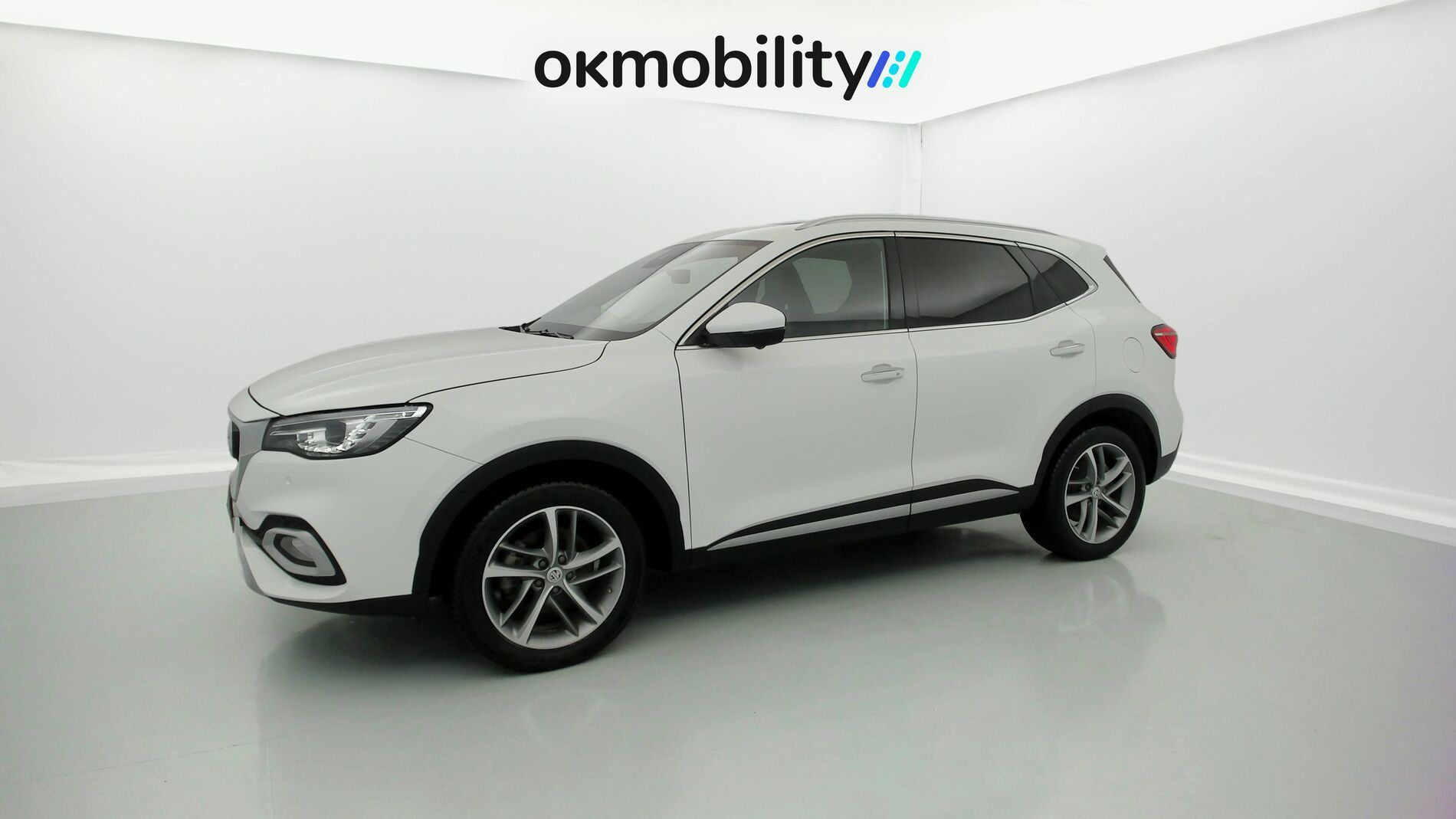 mg ehs phev exclusive 1.5 T-GDI 258 PHEV 2022 dover white 5