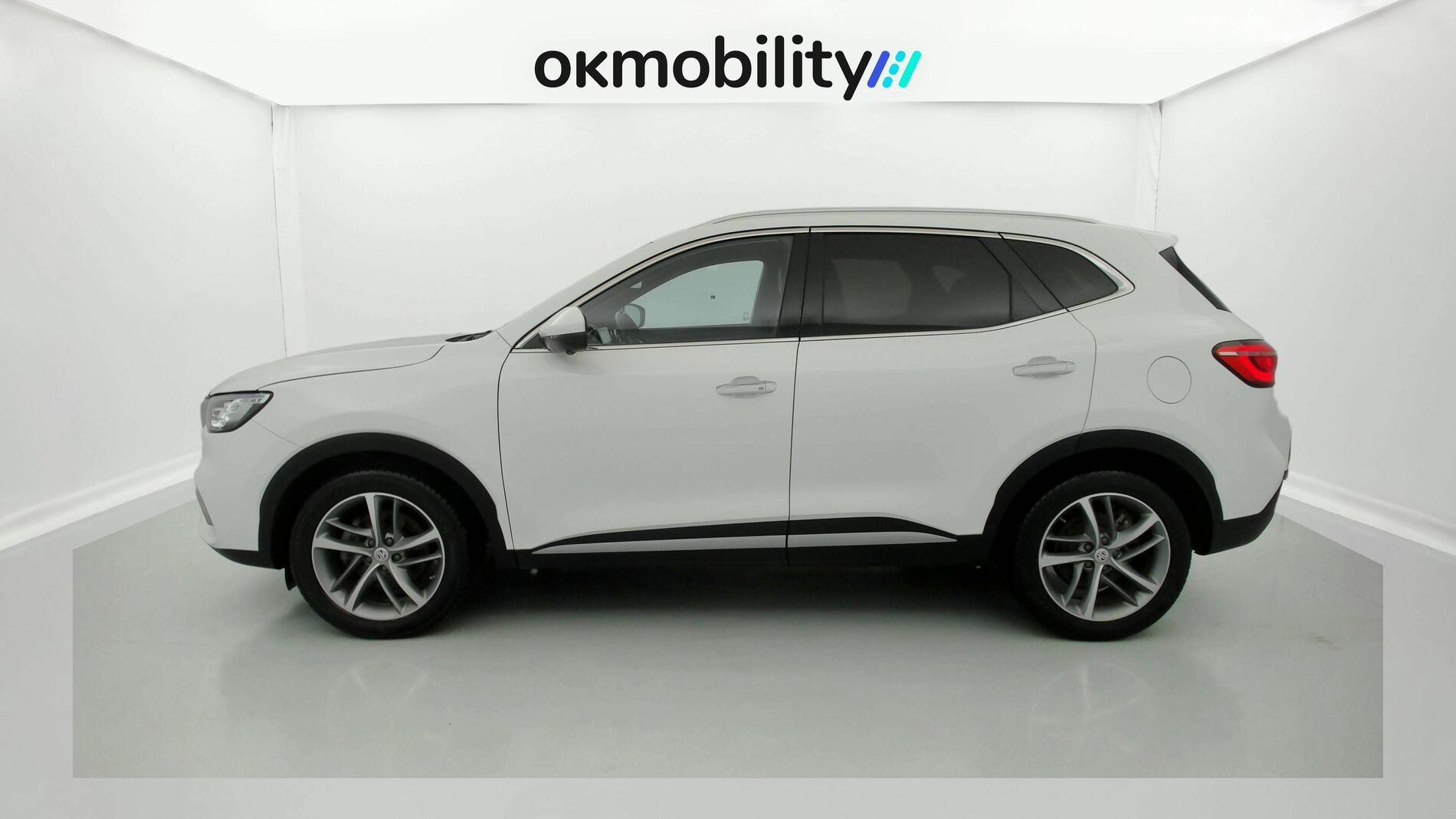 mg ehs phev exclusive 1.5 T-GDI 258 PHEV 2022 dover white 8