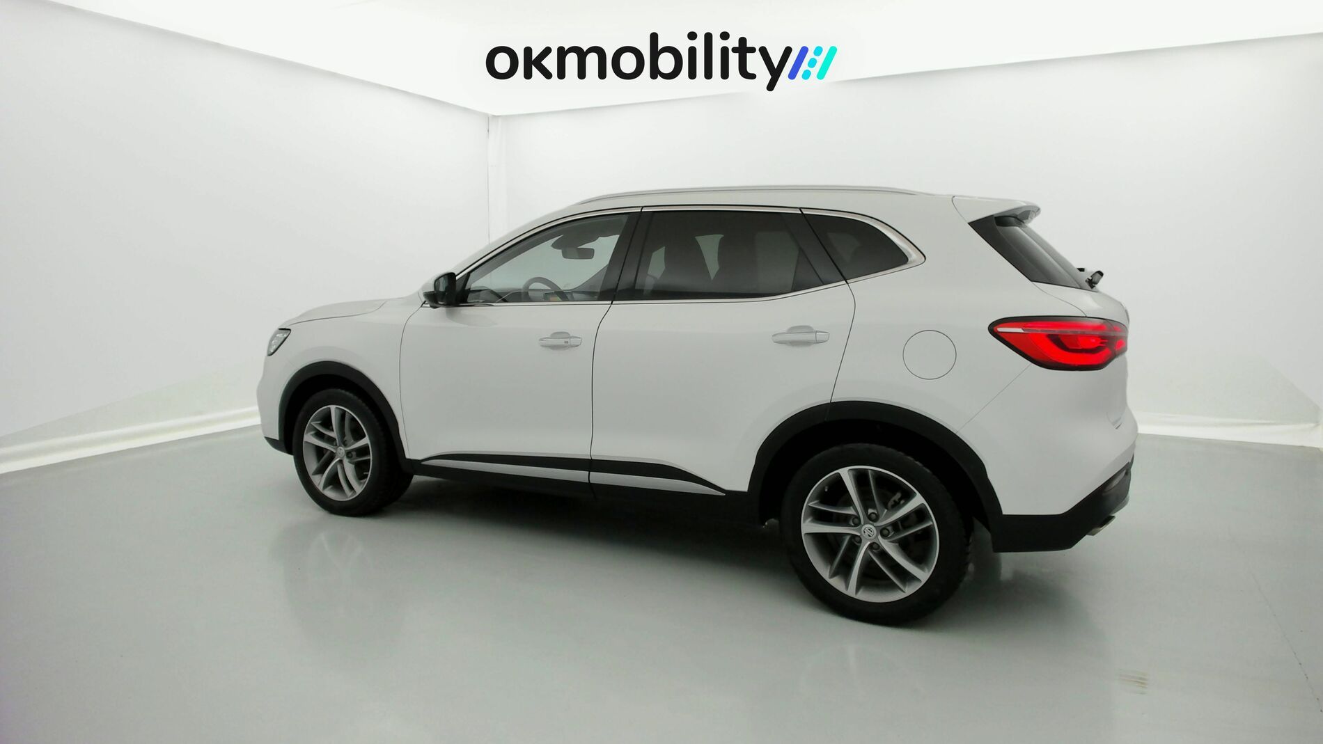 mg ehs phev exclusive 1.5 T-GDI 258 PHEV 2022 dover white 9