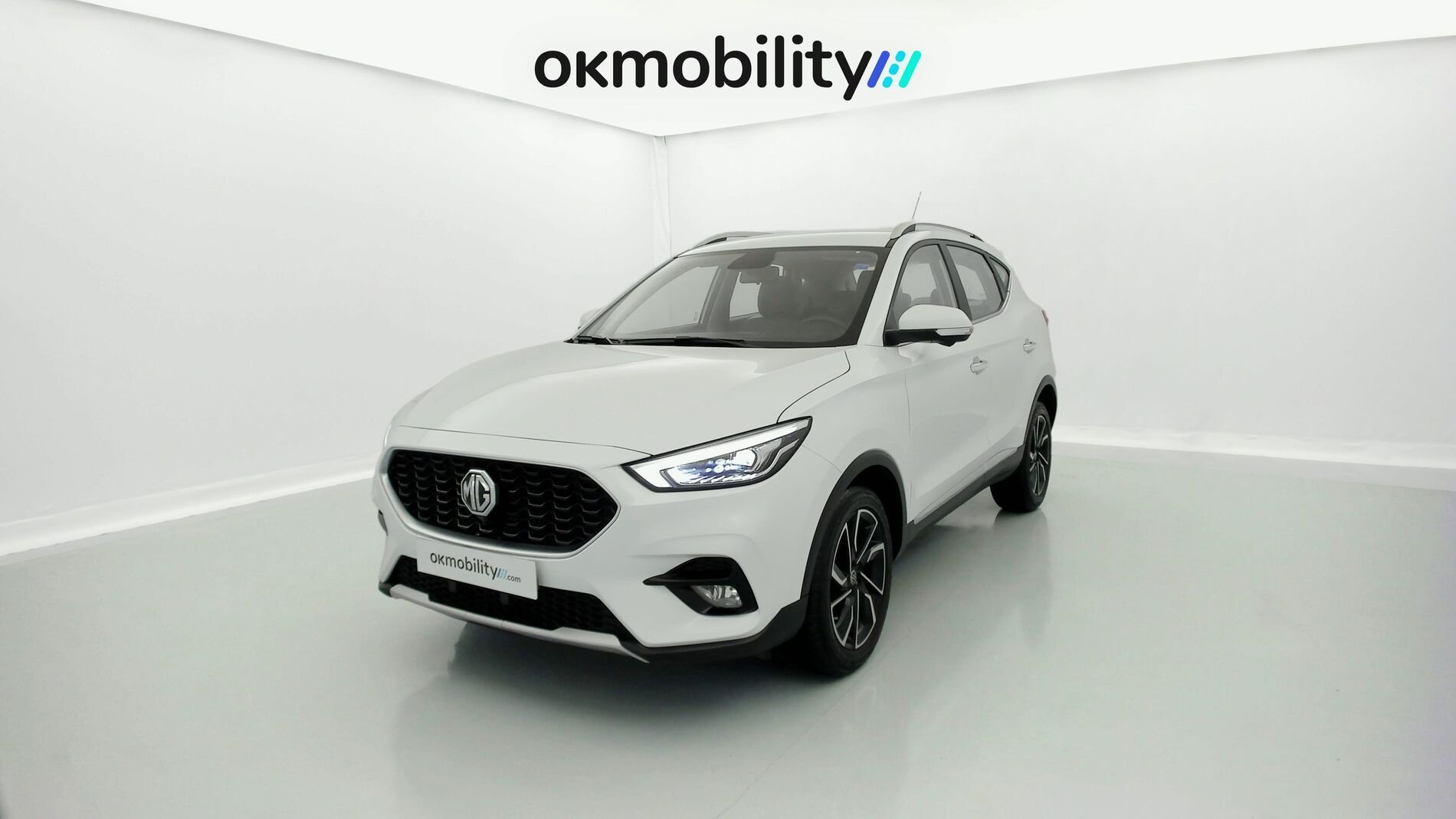 mg zs luxury 1.5 VTI-TECH 106 2023 white 1