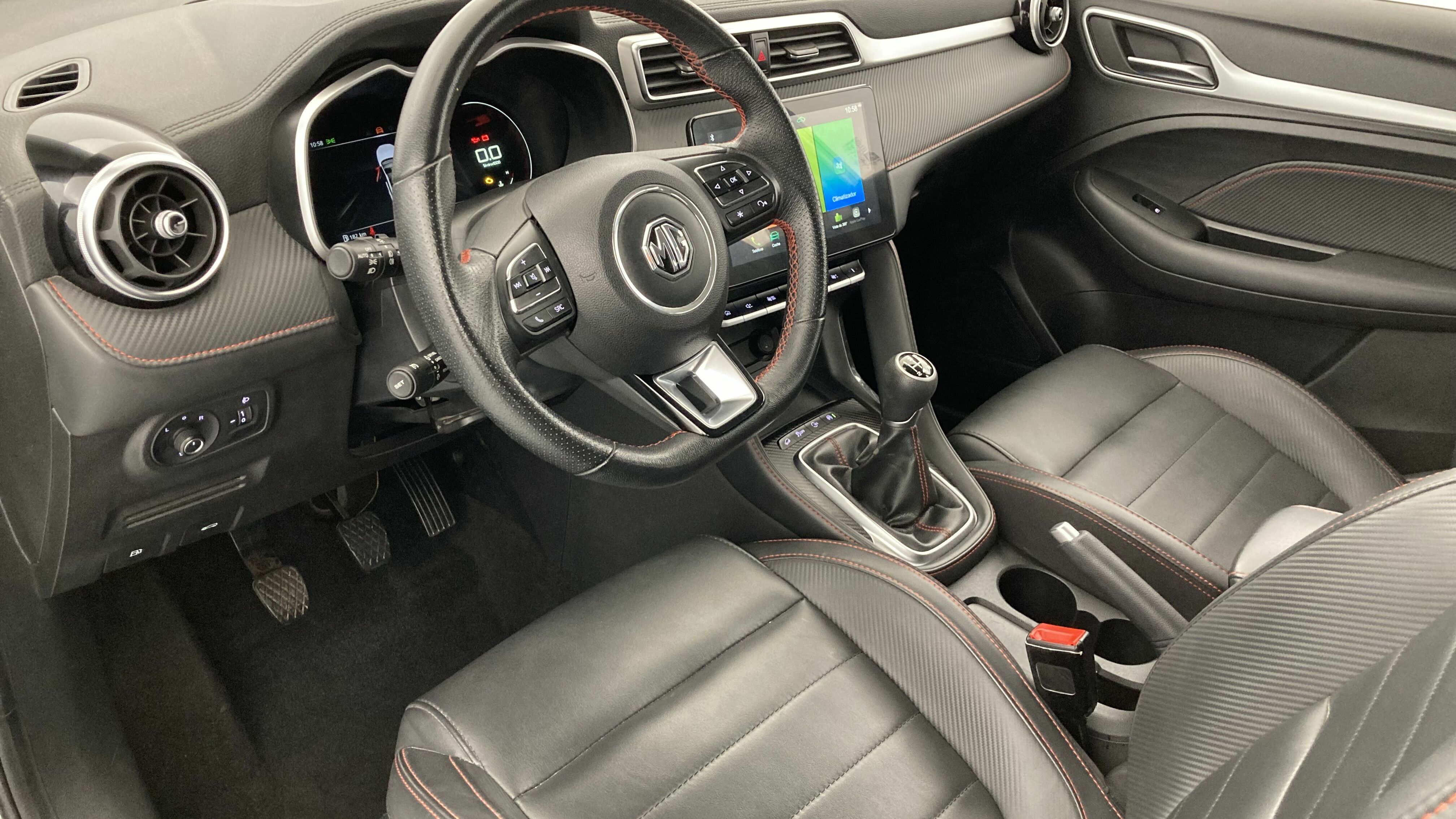 mg zs luxury 1.5 VTI-TECH 106 2023 silver 16