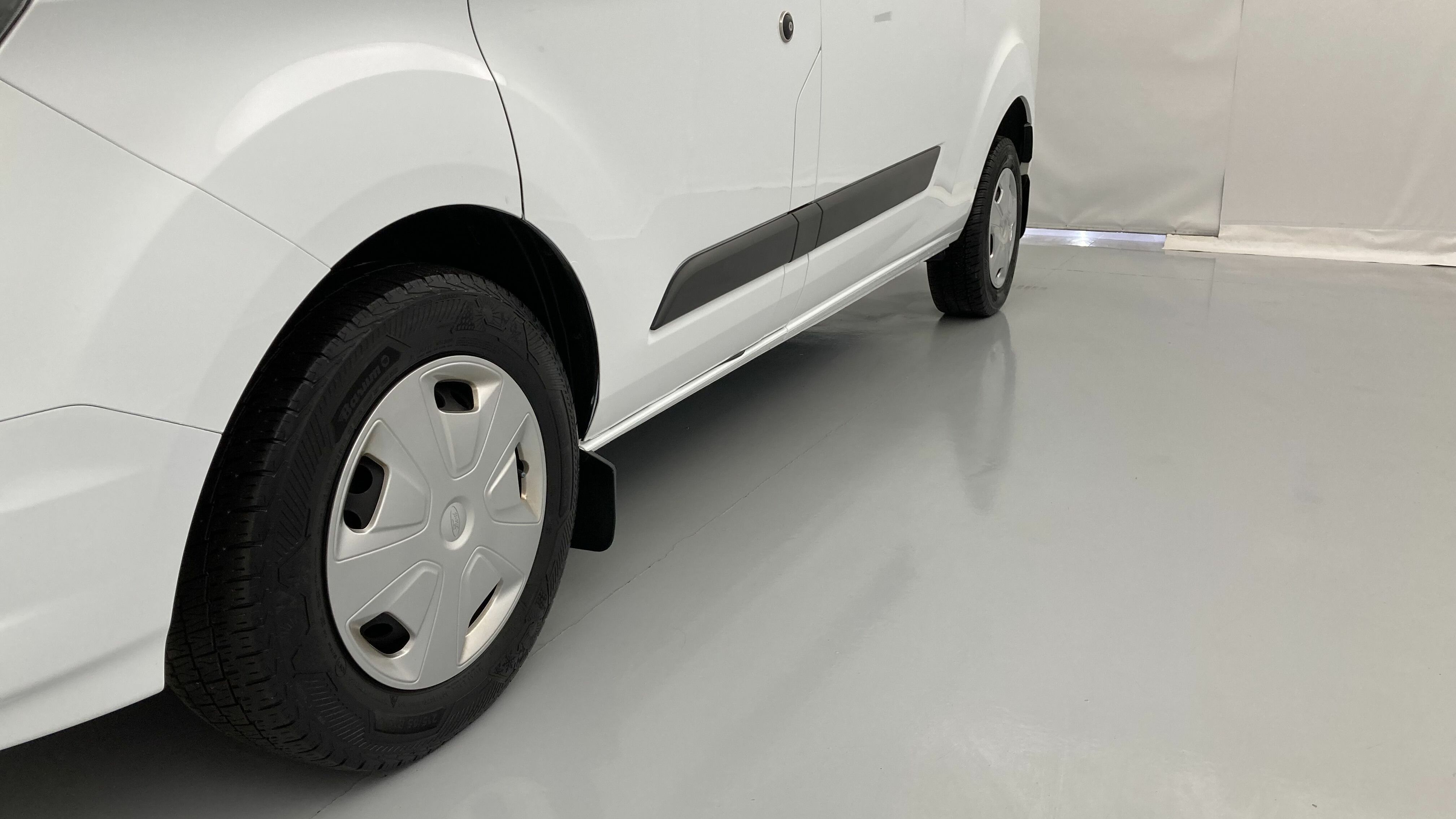 ford transit custom trend l2h1 9pl 2.0 ECOBLUE 130 2023 frozen white 27