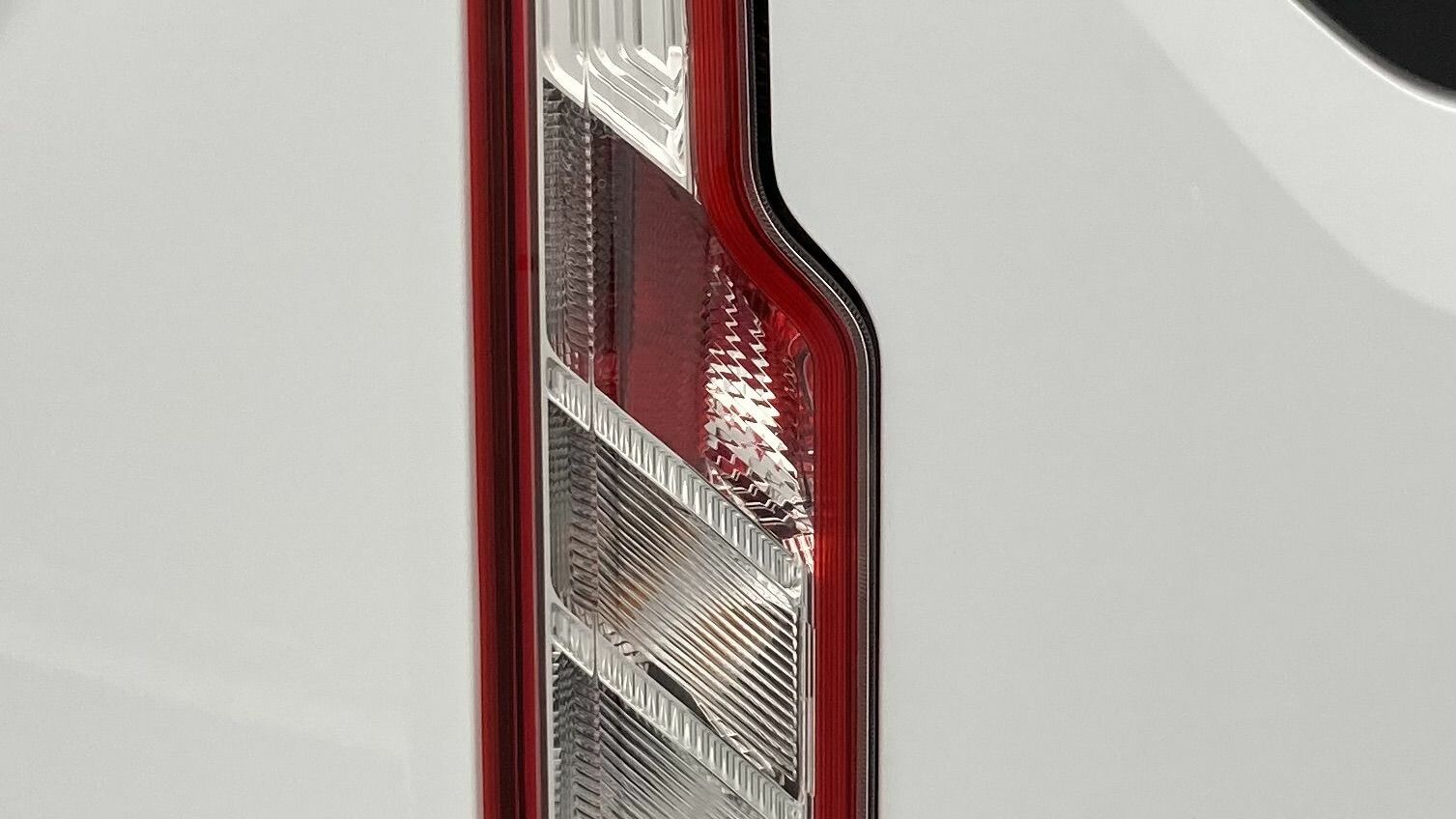 ford transit custom trend l2h1 9pl 2.0 ECOBLUE 130 2023 frozen white 31