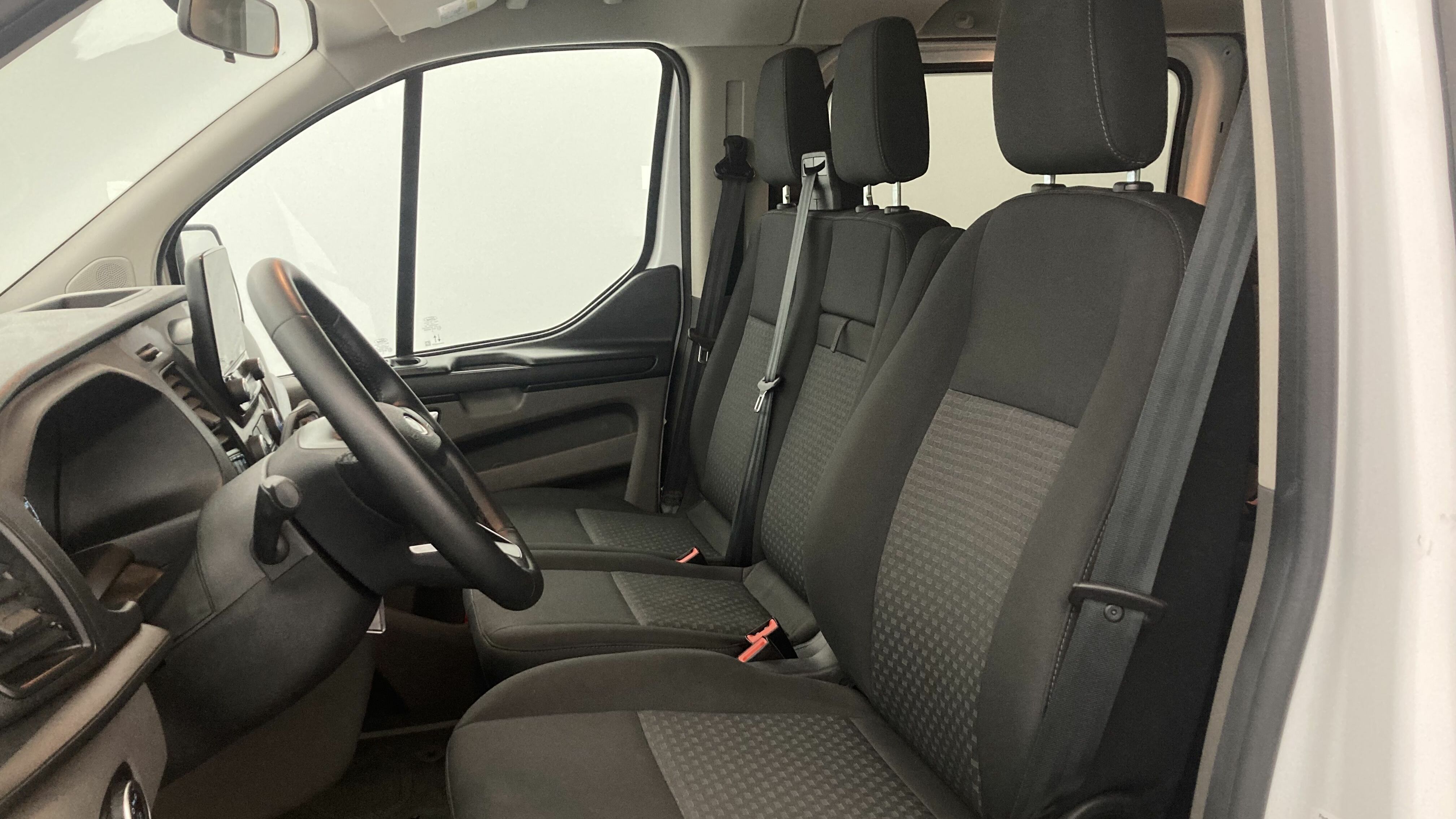 ford transit custom trend l2h1 9pl 2.0 ECOBLUE 130 2023 frozen white 14