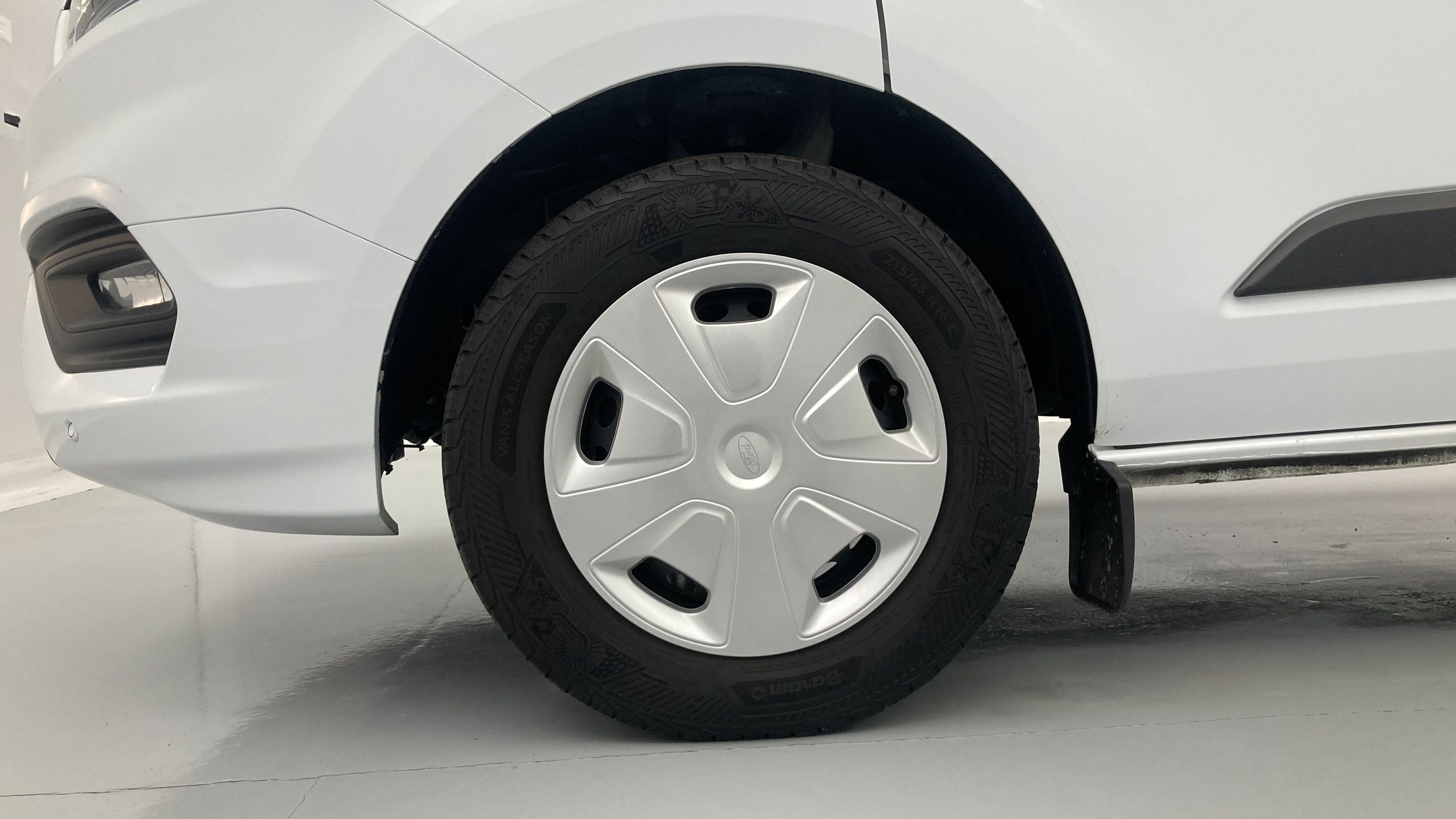 ford transit custom trend l2h1 9pl 2.0 ECOBLUE 130 2023 frozen white 27