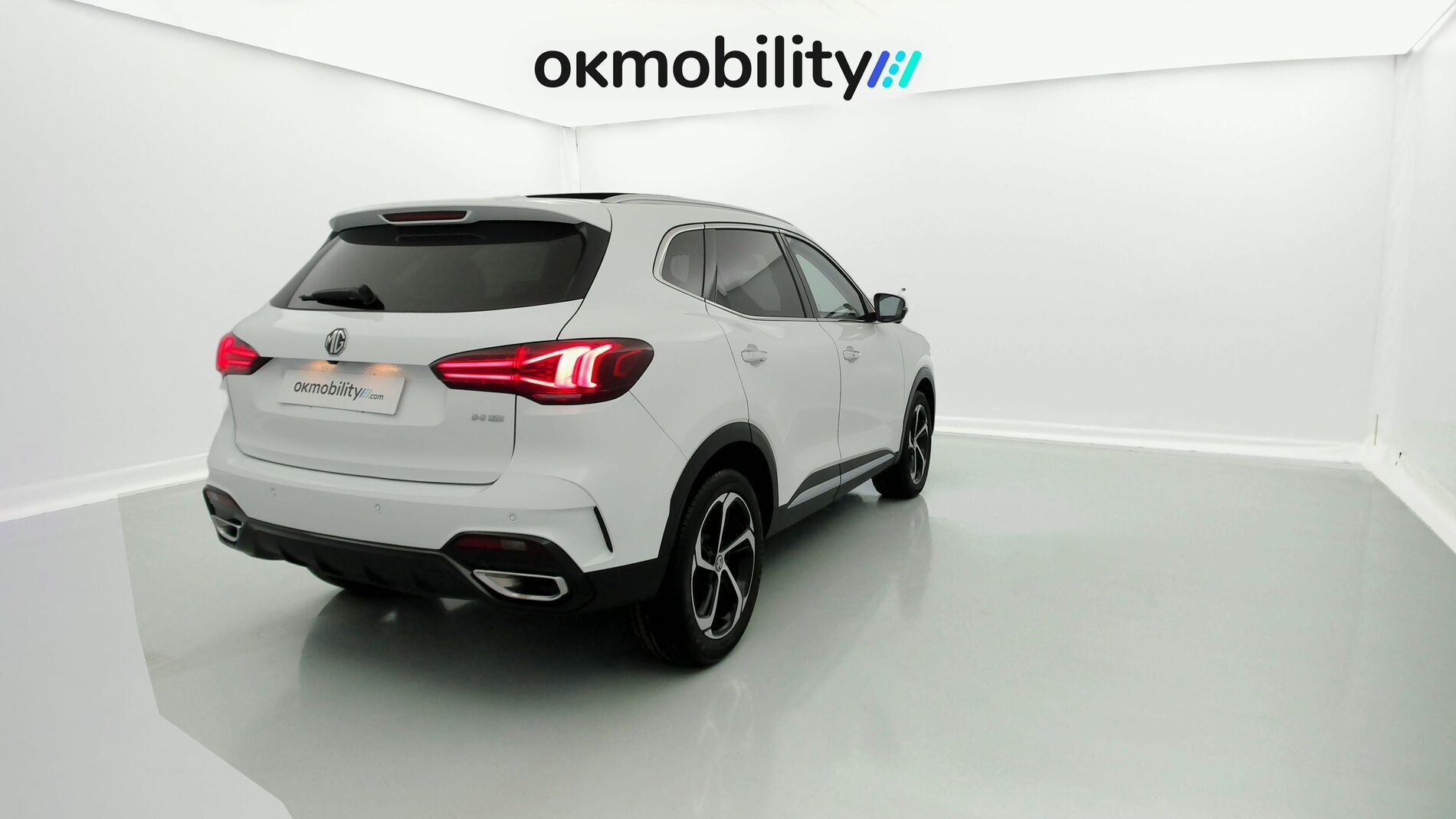 mg hs luxury 1.5 T-GDI 162 AT 2024 dover white 12