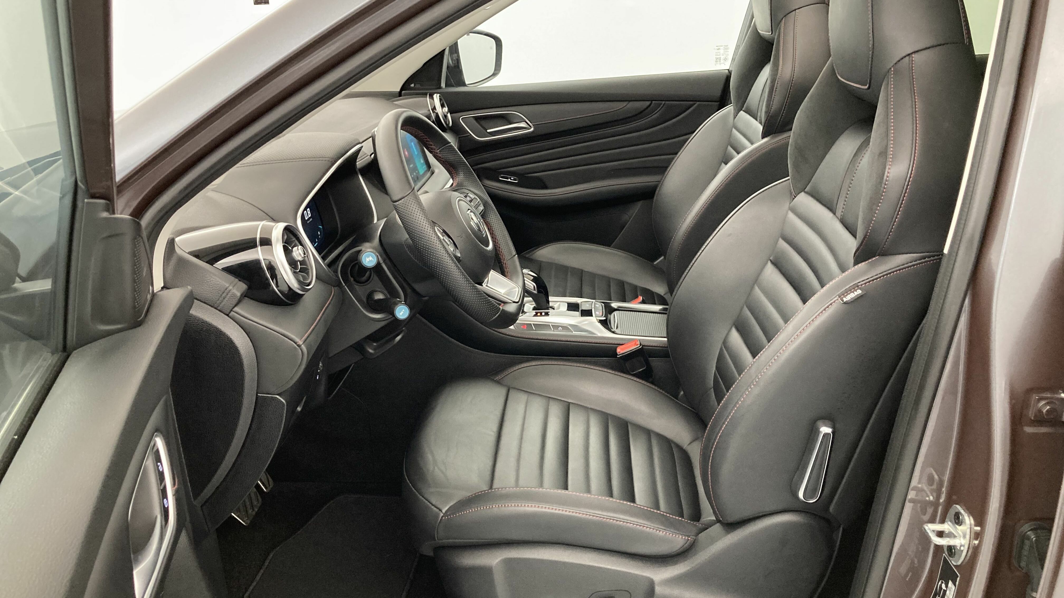 mg hs luxury 1.5 T-GDI 162 AT 2024 iron oxide grey 15