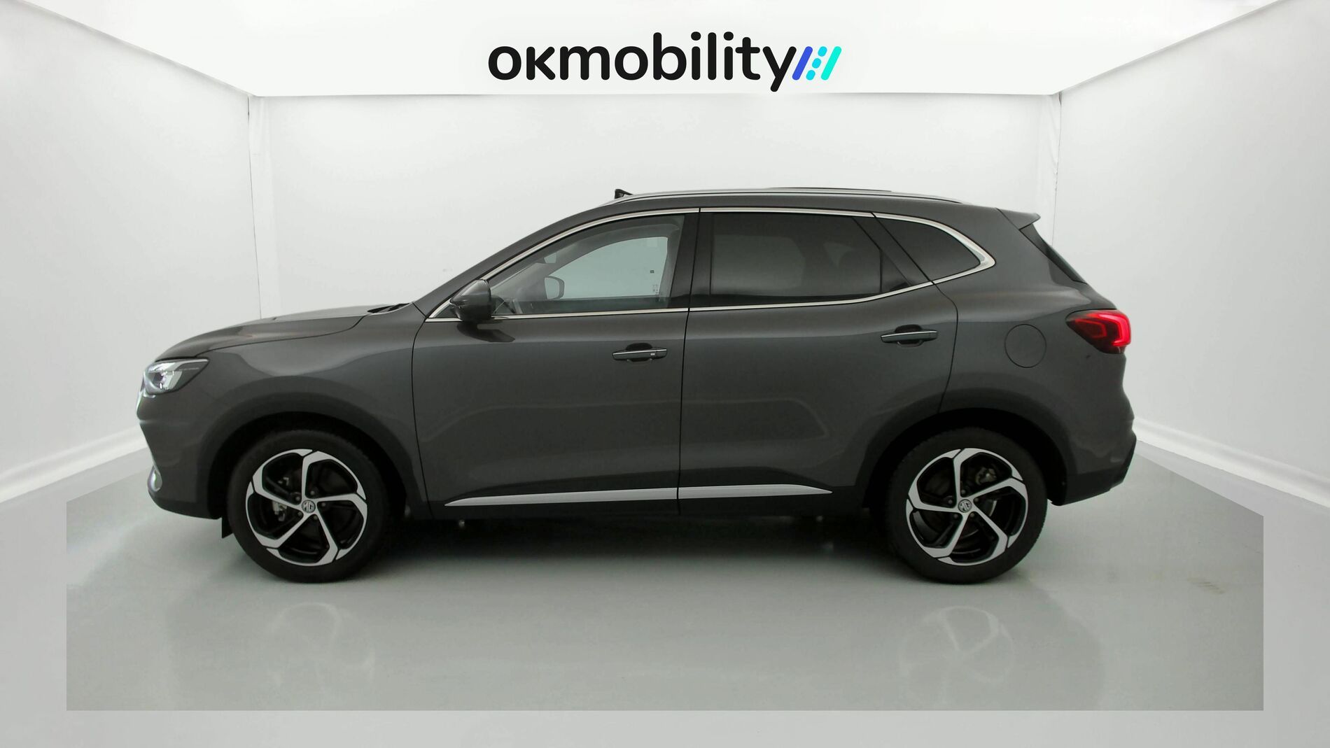 mg hs luxury 1.5 T-GDI 162 AT 2024 iron oxide grey 8