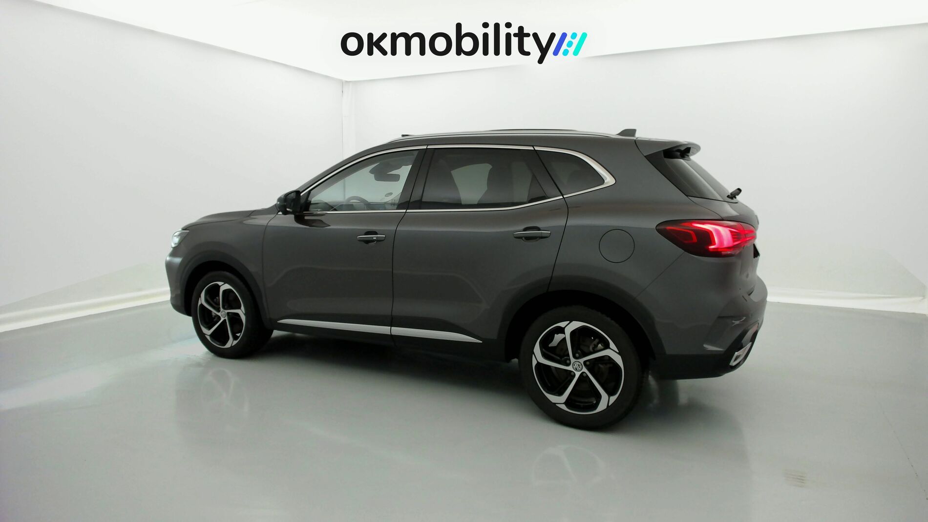 mg hs luxury 1.5 T-GDI 162 AT 2024 iron oxide grey 9