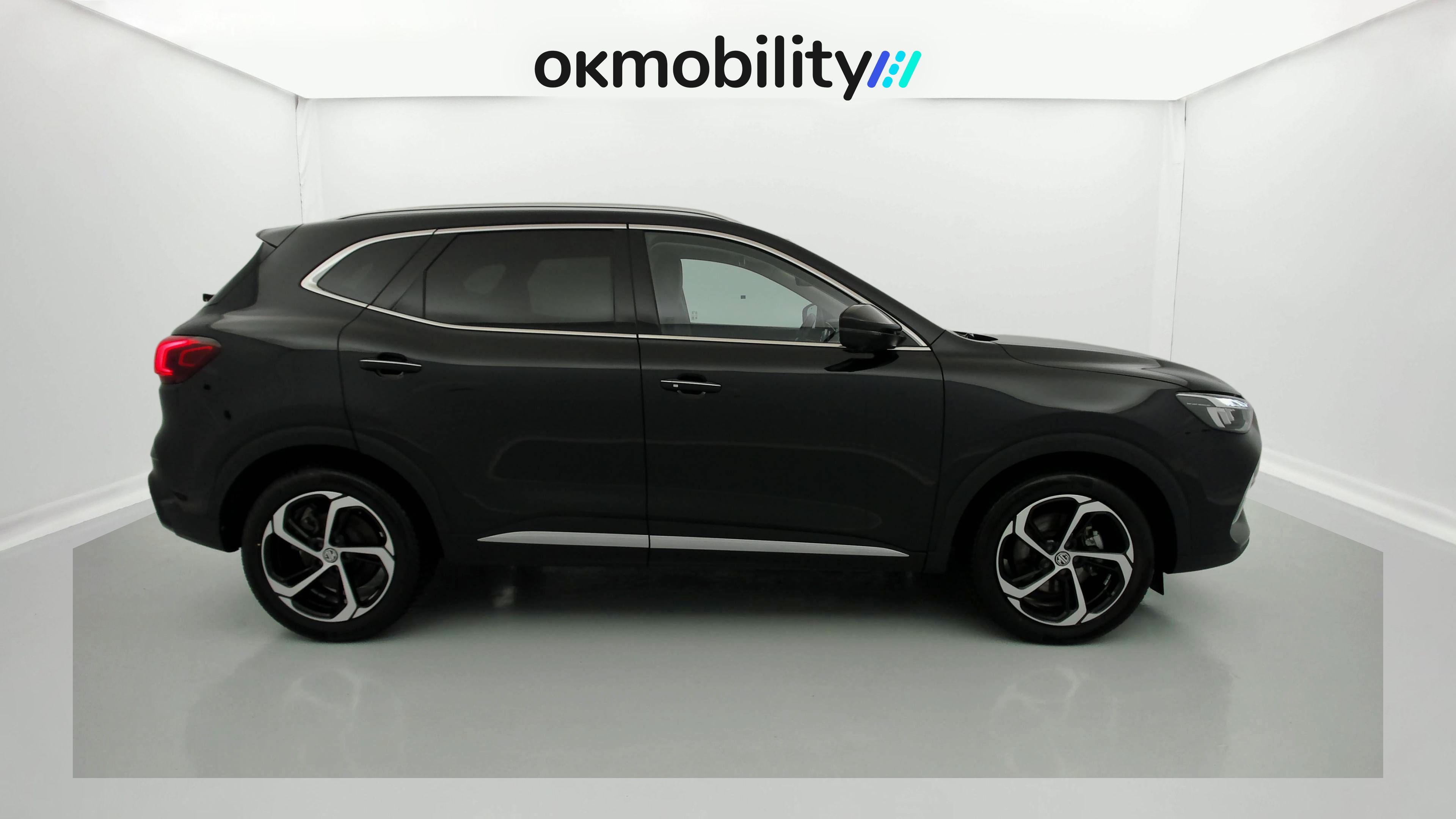 mg hs luxury 1.5 T-GDI 162 AT 2024 pebble black 2