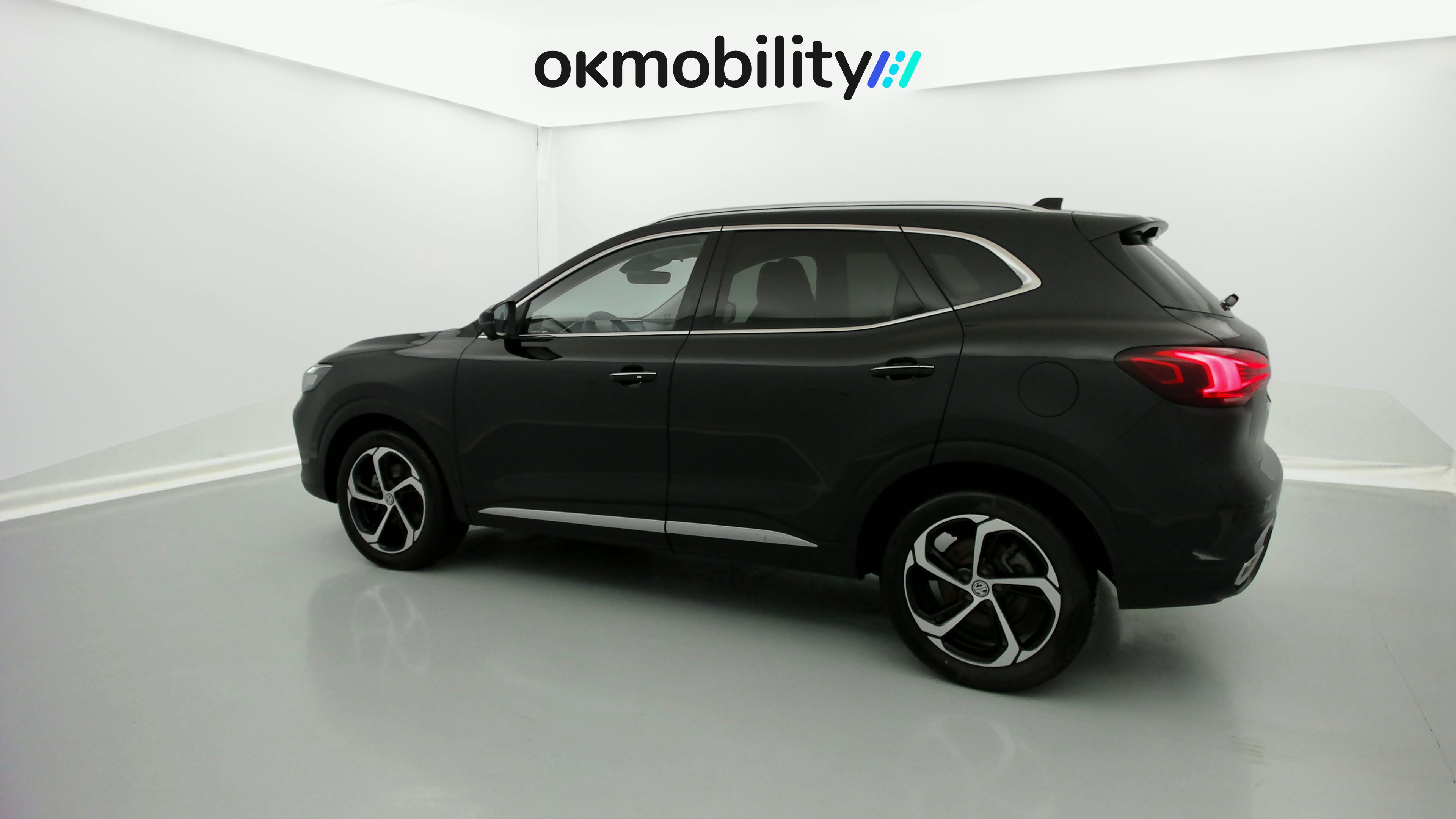 mg hs luxury 1.5 T-GDI 162 AT 2024 pebble black 10