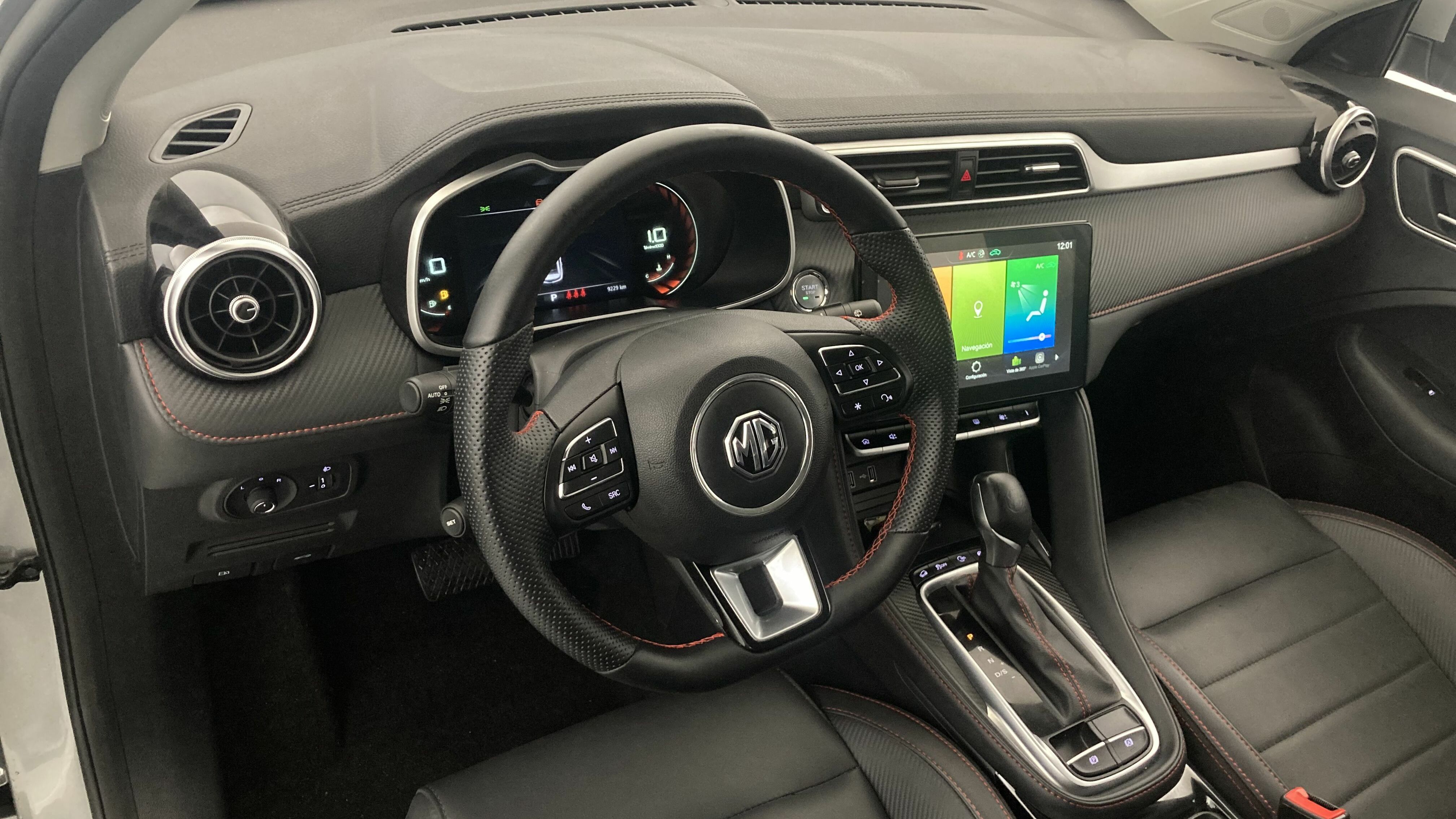 mg zs luxury 1.0 T-GDI 110 AT 2024 cosmic silver 14