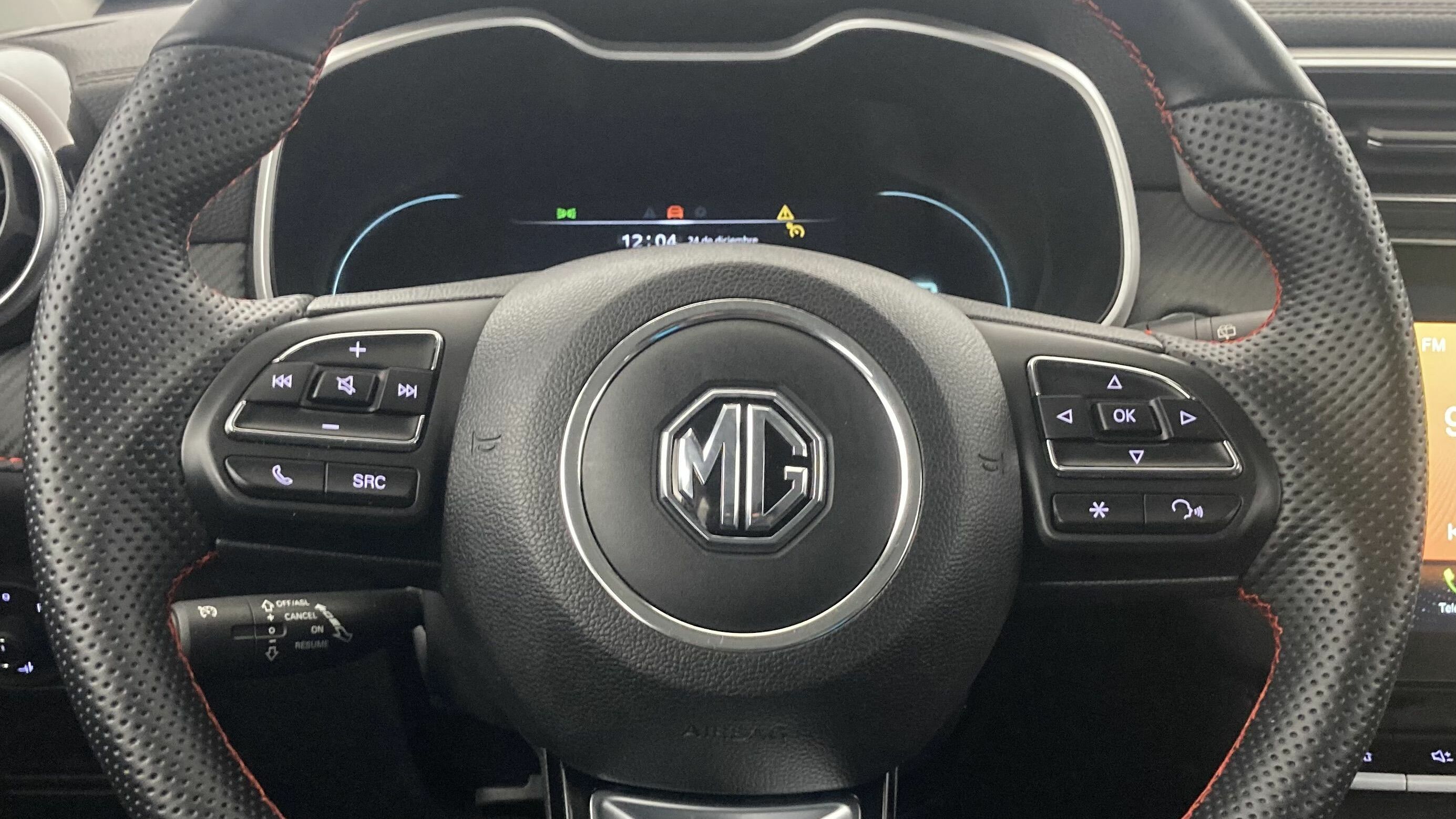 mg zs luxury 1.0 T-GDI 110 AT 2024 cosmic silver 16